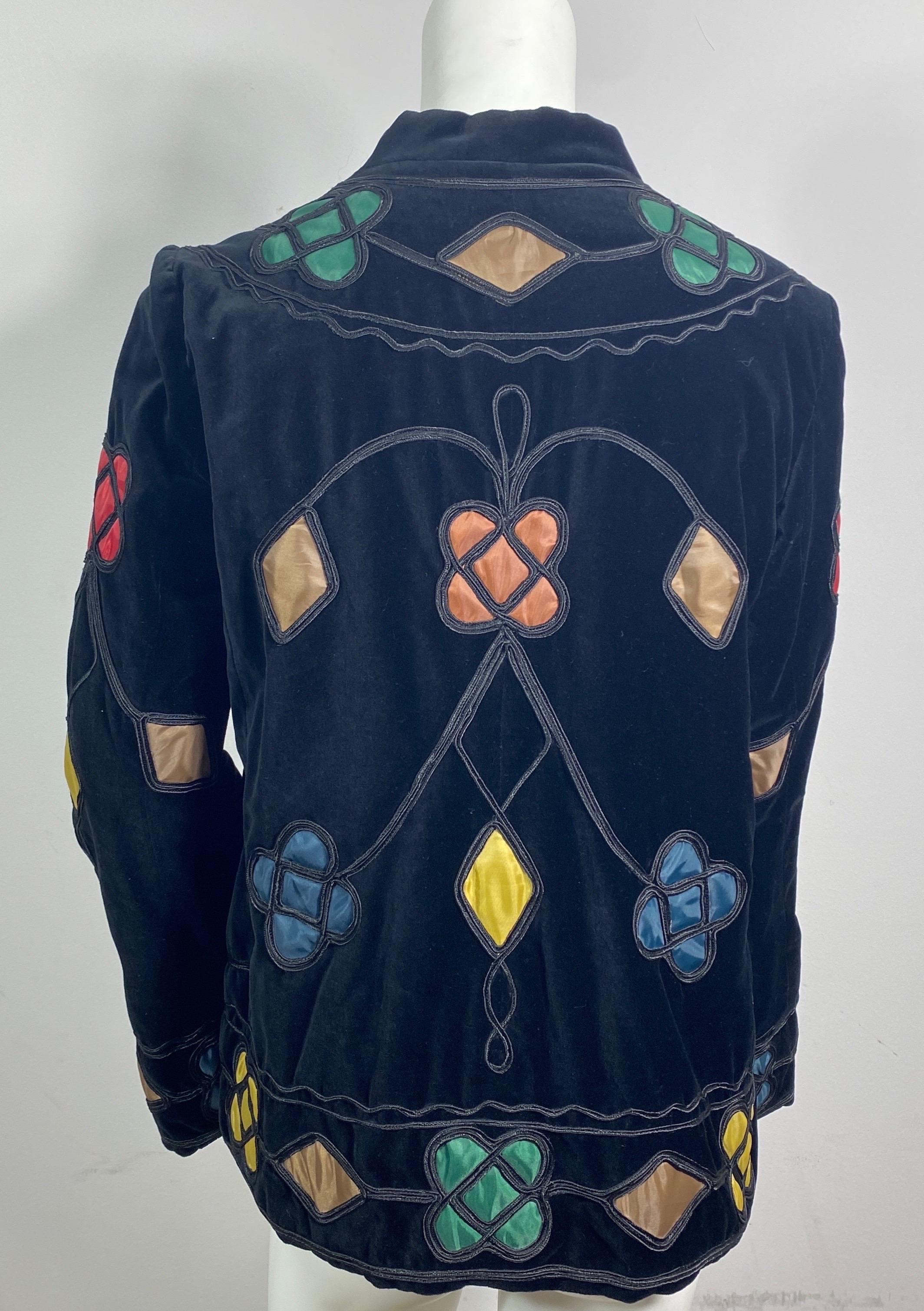 Giorgio Armani Black Velvet Jacket with Silk Geometric Inserts - Size 8 For Sale 5