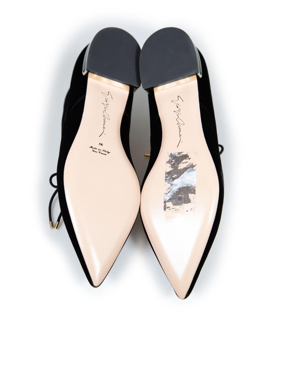 Women's Giorgio Armani Black Velvet Pointed-Toe Oxfords Size IT 40 For Sale