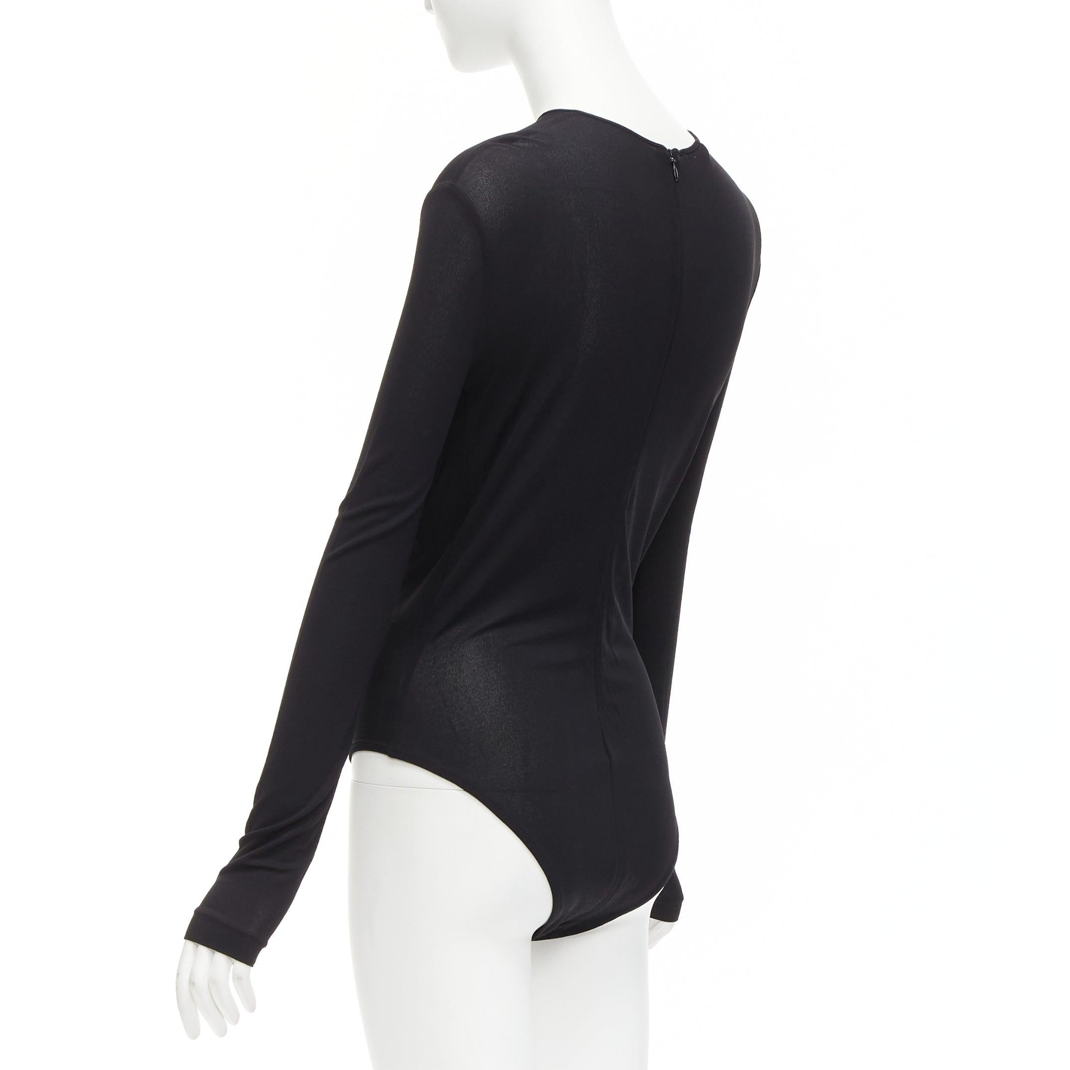 GIORGIO ARMANI nero in viscosa con arricciatura in vita e girocollo a maniche lunghe IT38 XS in vendita 1