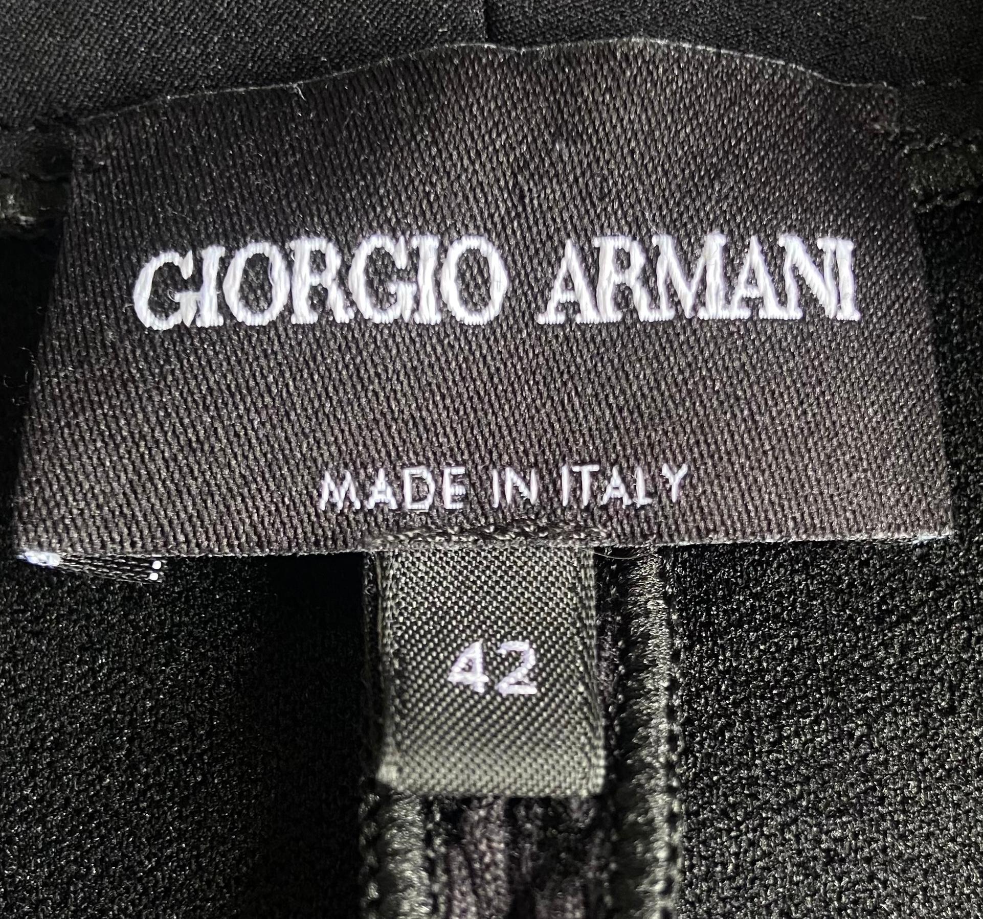 De las mujeres Giorgio Armani Chaqueta negra con cremallera en la parte delantera en venta