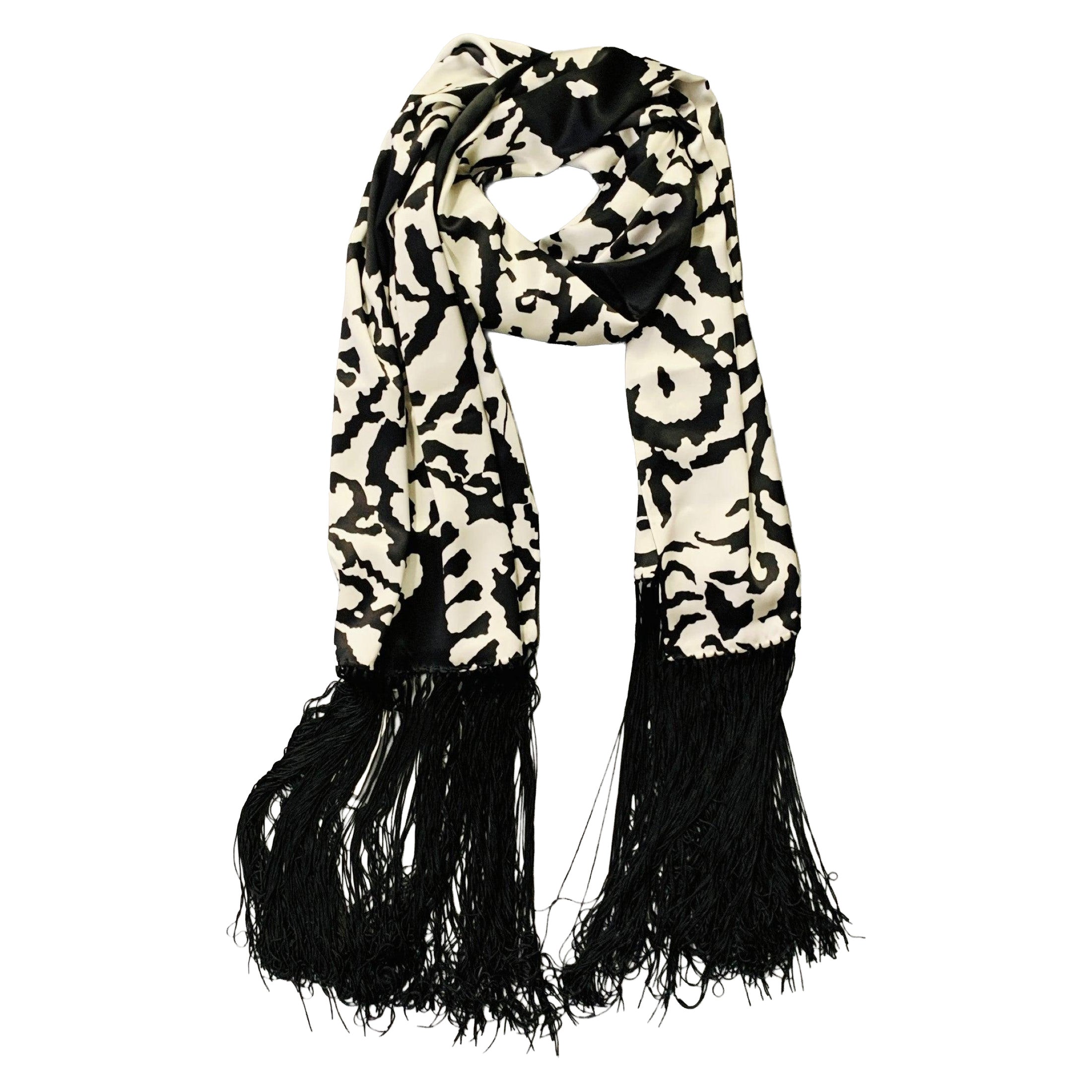 GIORGIO ARMANI Black White Print Silk Fringe Scarf Shawl For Sale
