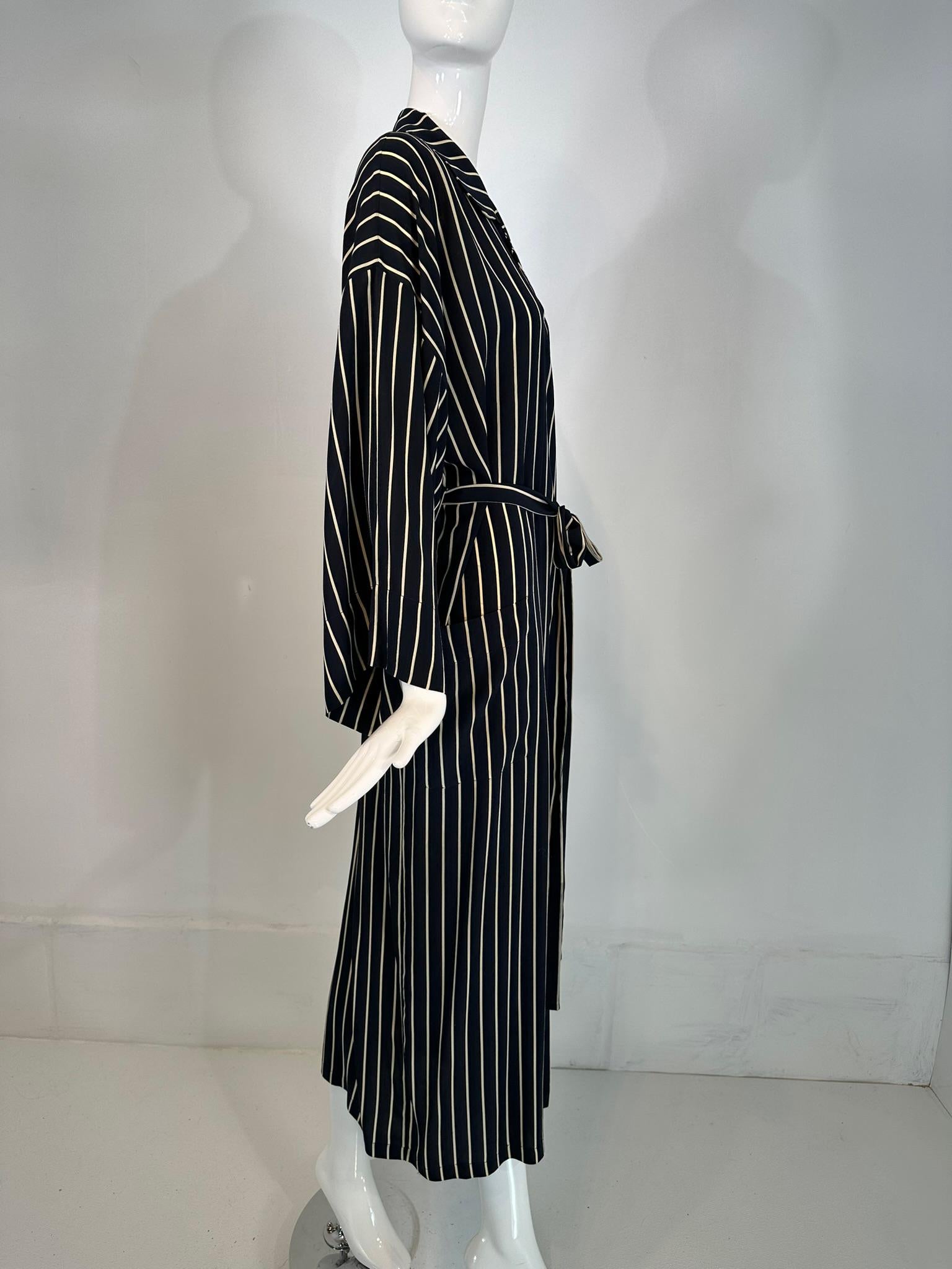 Women's Giorgio Armani Black & White Stripe Silk Crepe Kimono Sleeve Wrap Robe 40