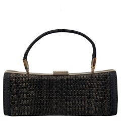 GIORGIO ARMANI Schwarze Clutch aus gewebtem Taftleder in Schwarz