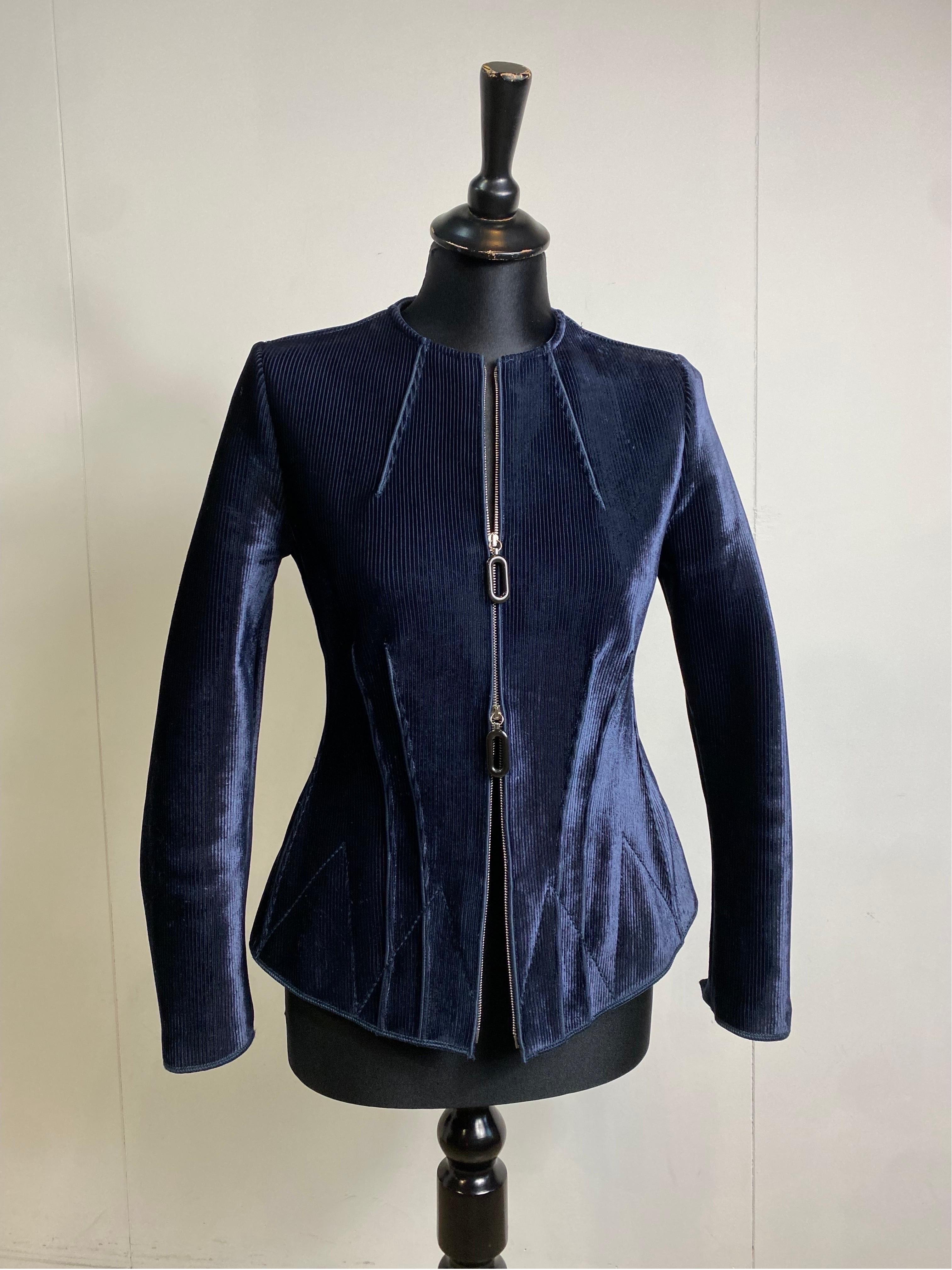 Giorgio Armani Blue Elegant Jacket In Excellent Condition For Sale In Carnate, IT