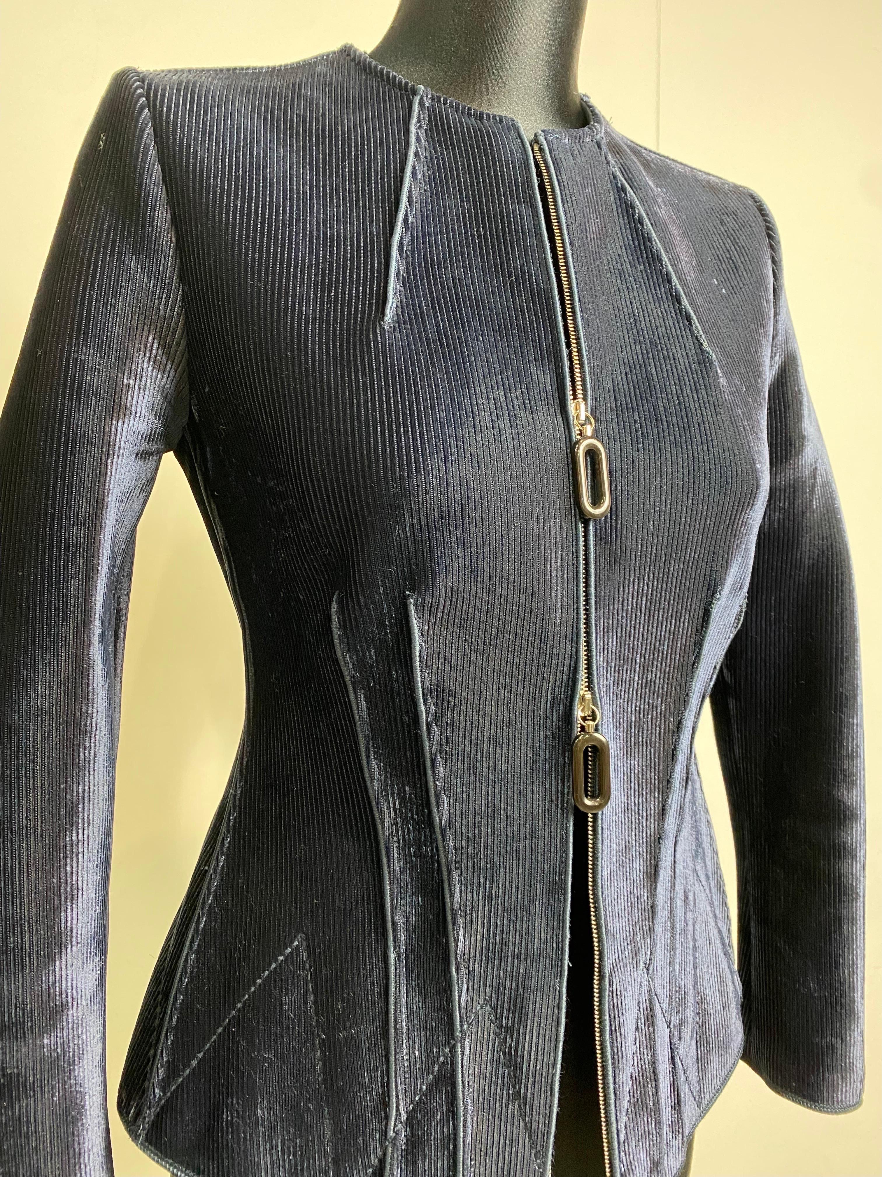 Women's or Men's Giorgio Armani Blue Elegant Jacket For Sale