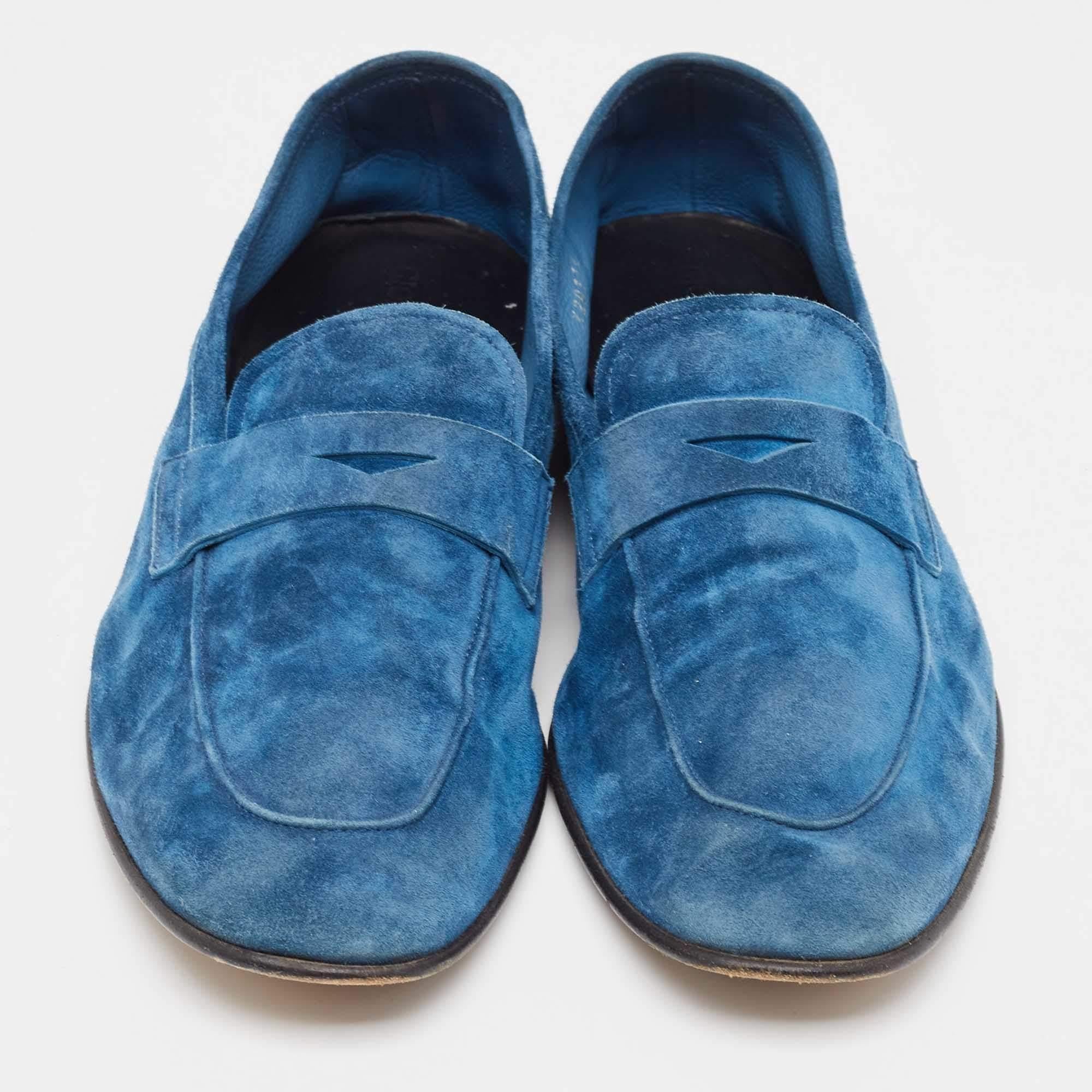 Giorgio Armani Blau Wildleder Penny Slip On Loafers Größe 43 im Zustand „Relativ gut“ im Angebot in Dubai, Al Qouz 2