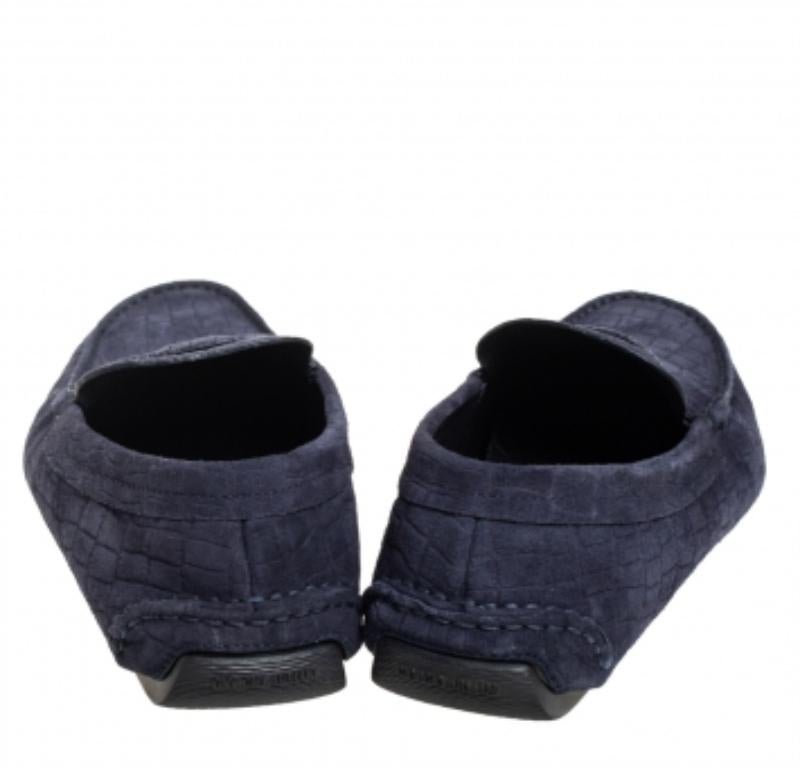 Men's Giorgio Armani Blue Textured Suede Slip On Loafers Size 44 For Sale