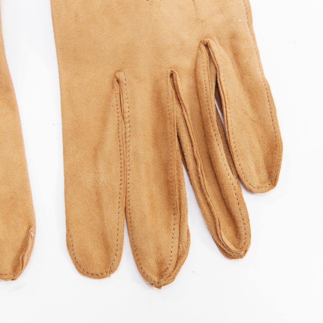 GIORGIO ARMANI braunes Wildleder V Steppstich kurze Handschuhe M im Zustand „Gut“ im Angebot in Hong Kong, NT
