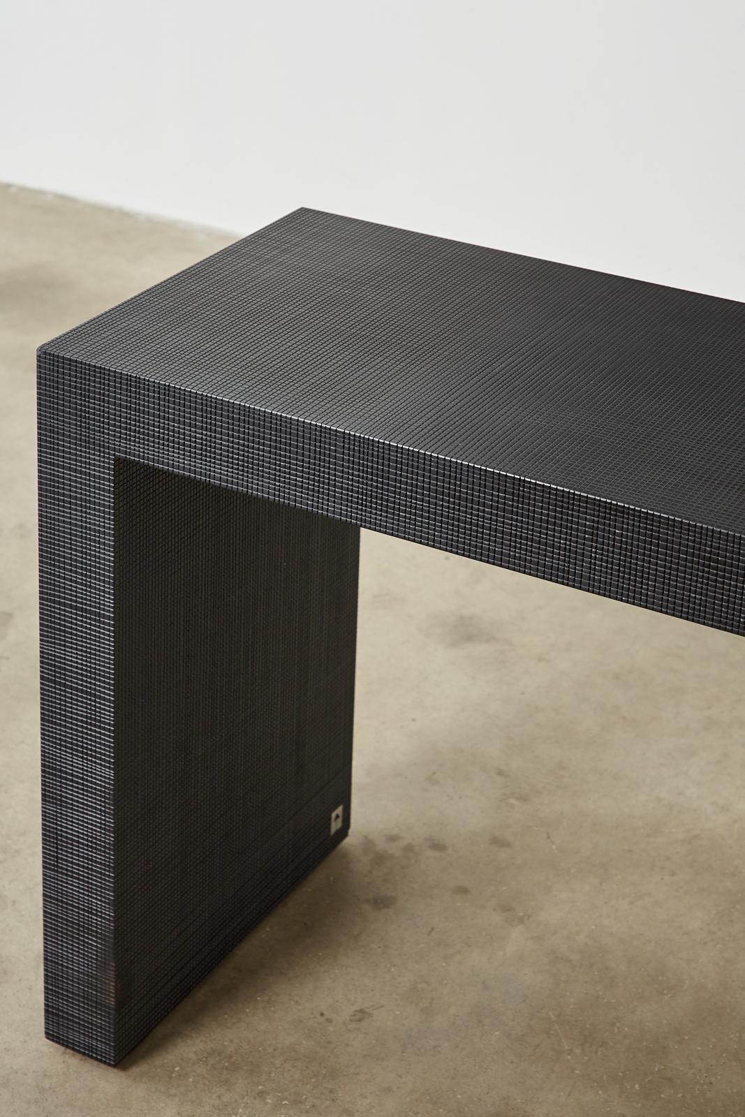 Bois Giorgio Armani Casa Table à écrire ébonisée Bureau ou console en vente