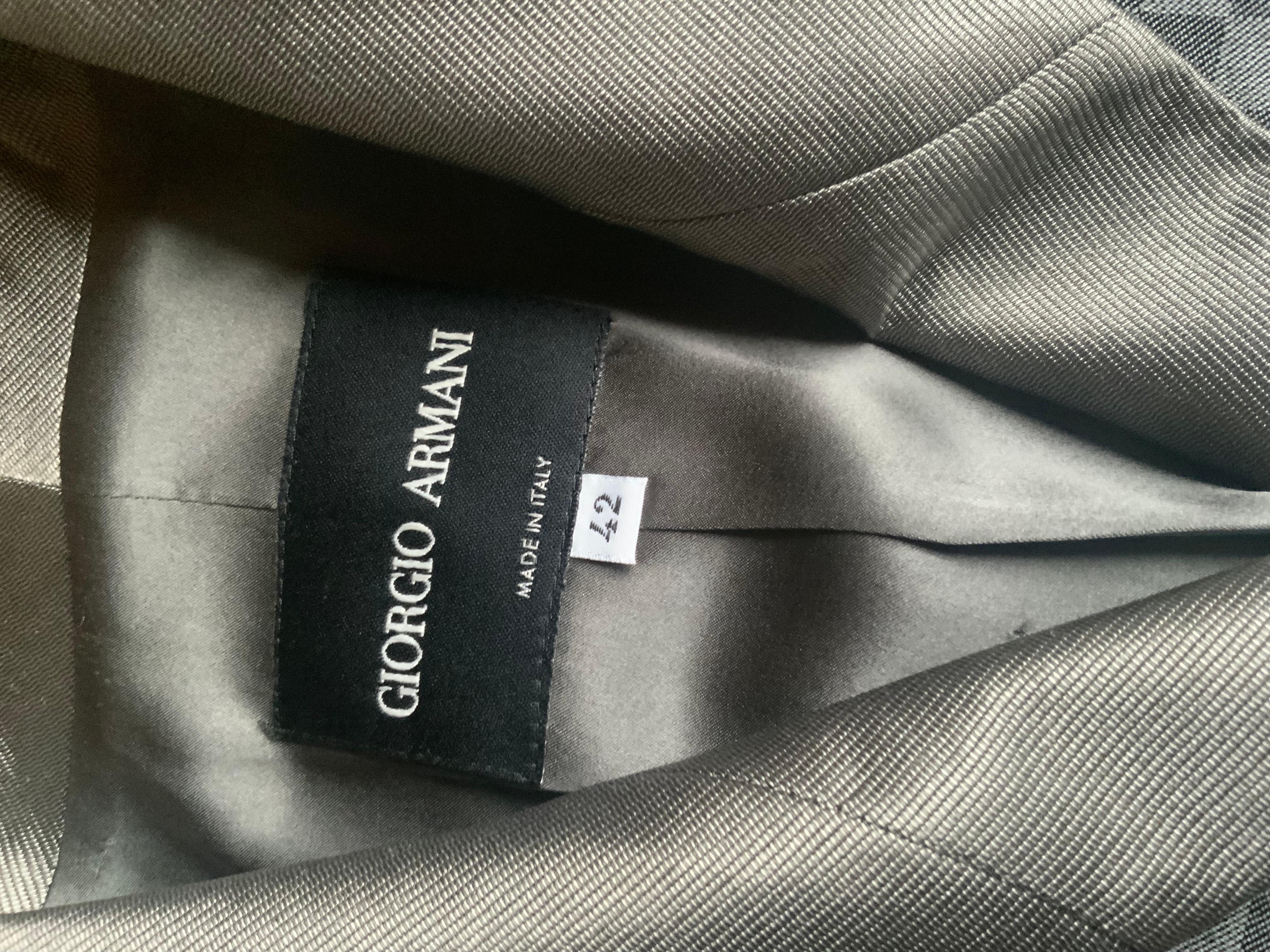 Women's Giorgio Armani checkered blazer For Sale