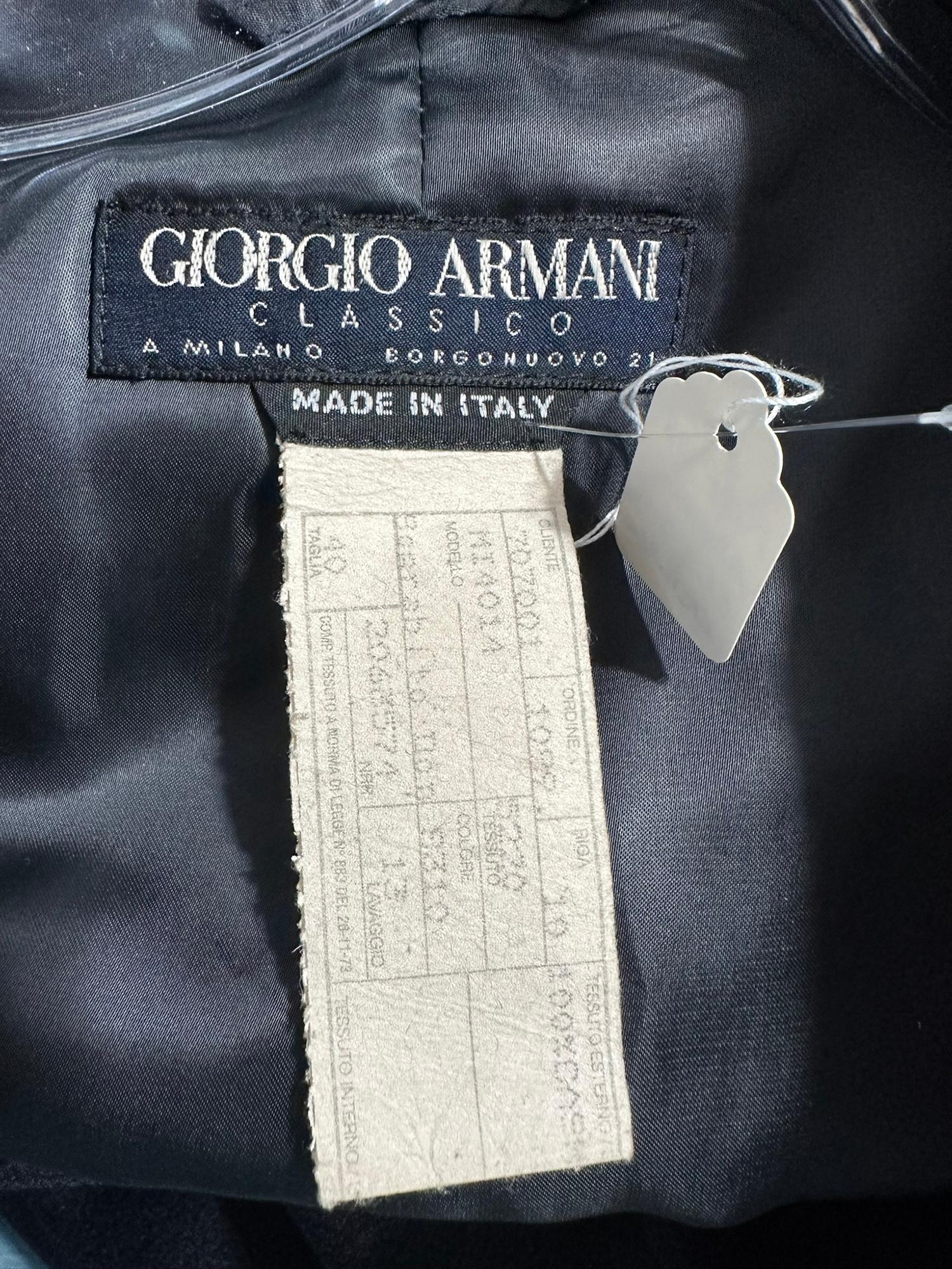 Giorgio Armani Classico Navy Blue Cashmere Raglan Sleeve Belted Over Coat  For Sale 9