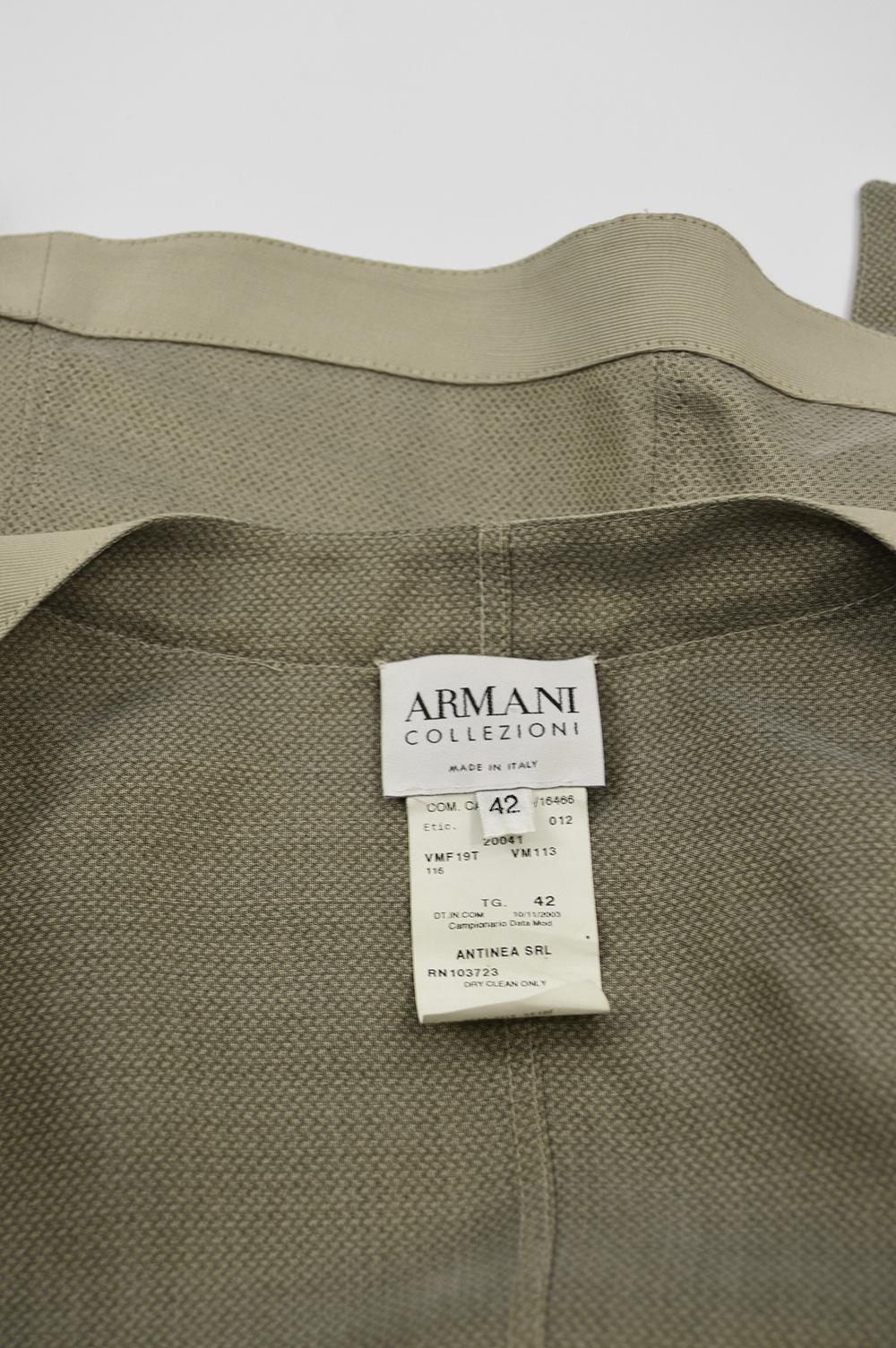 Giorgio Armani Collezioni Silk & Rayon Mesh and Grosgrain Lightweight Jacket In Good Condition In Doncaster, South Yorkshire