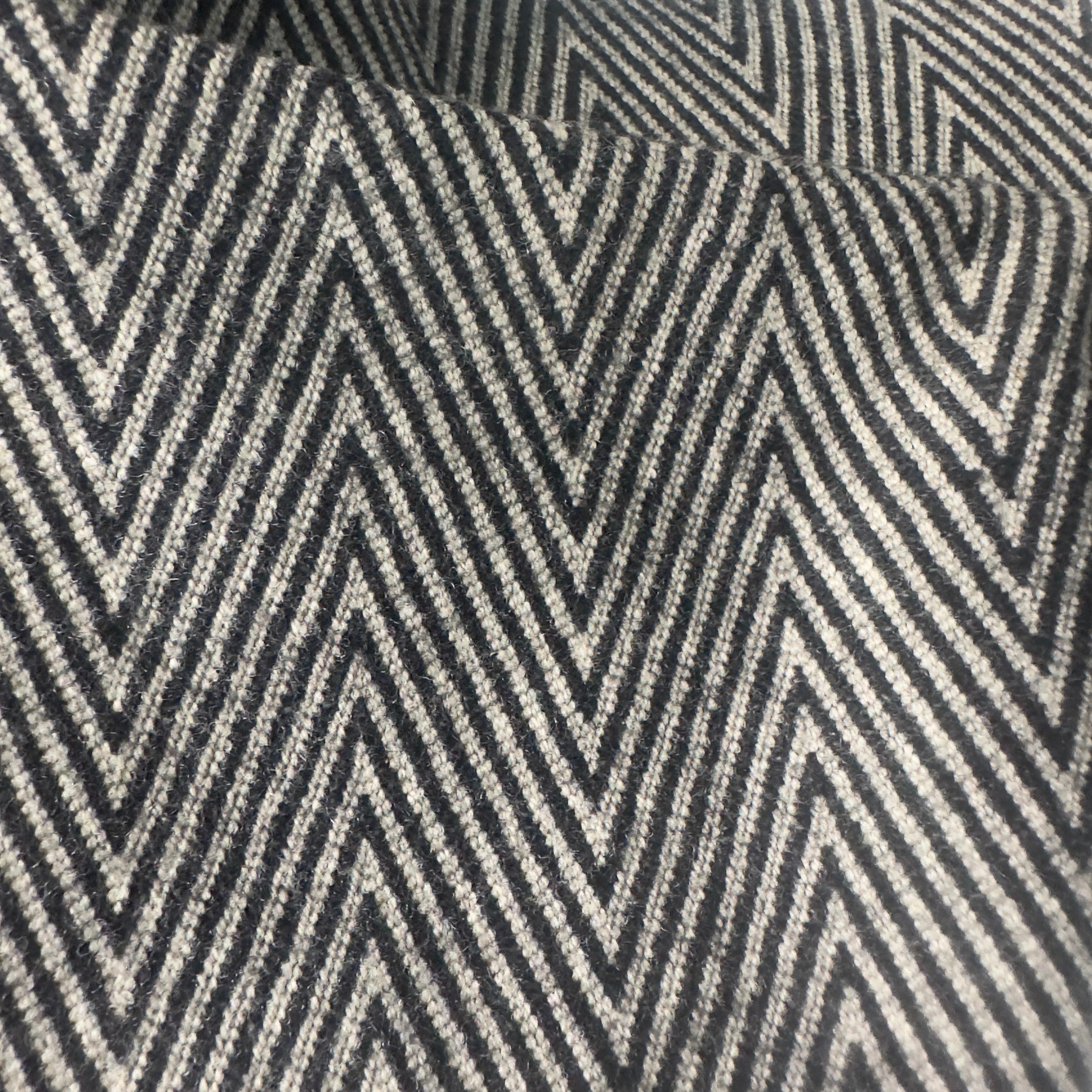 Giorgio Armani Completo Chevron in Lana – Anni ’80, Made in Italy in vendita 13