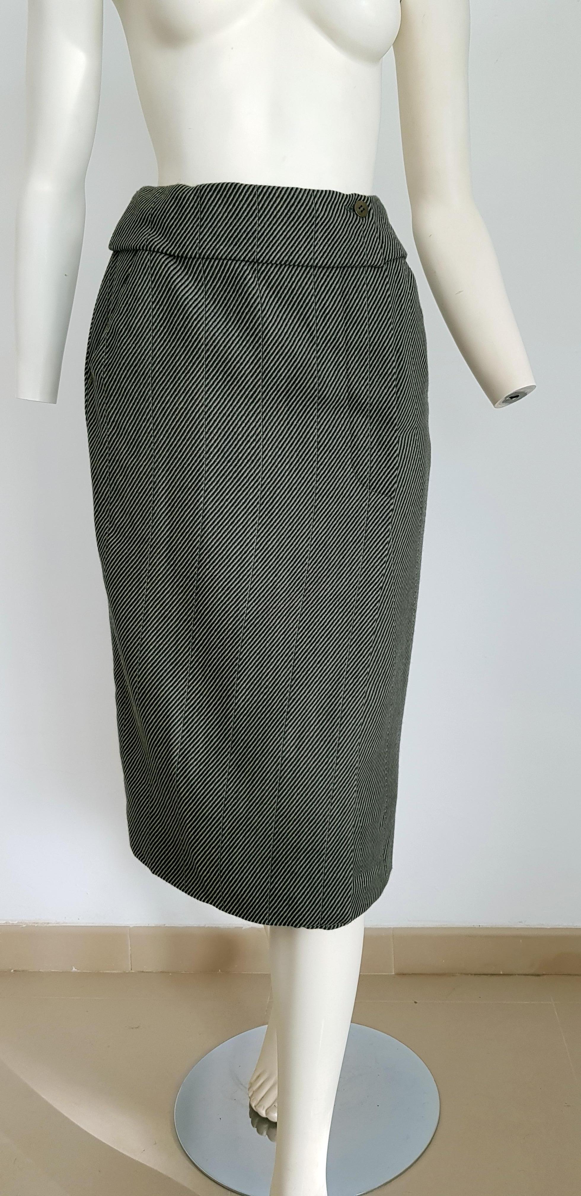 Women's Giorgio ARMANI dark and light grey lines, jacket skirt wool suit - Unworn, New For Sale