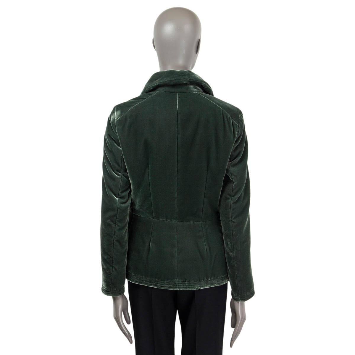 GIORGIO ARMANI dark green QUILTED VELVET Jacket 42 M + SCARF In Excellent Condition For Sale In Zürich, CH