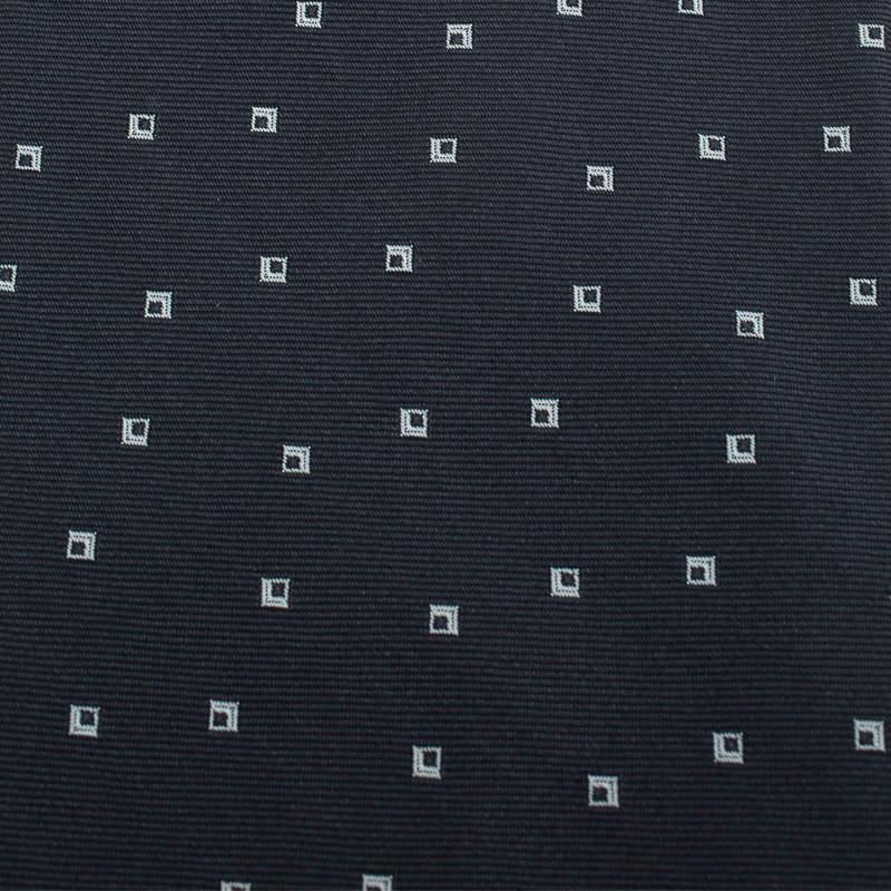 Giorgio Armani Dark Grey Printed Silk Tie In Good Condition For Sale In Dubai, Al Qouz 2
