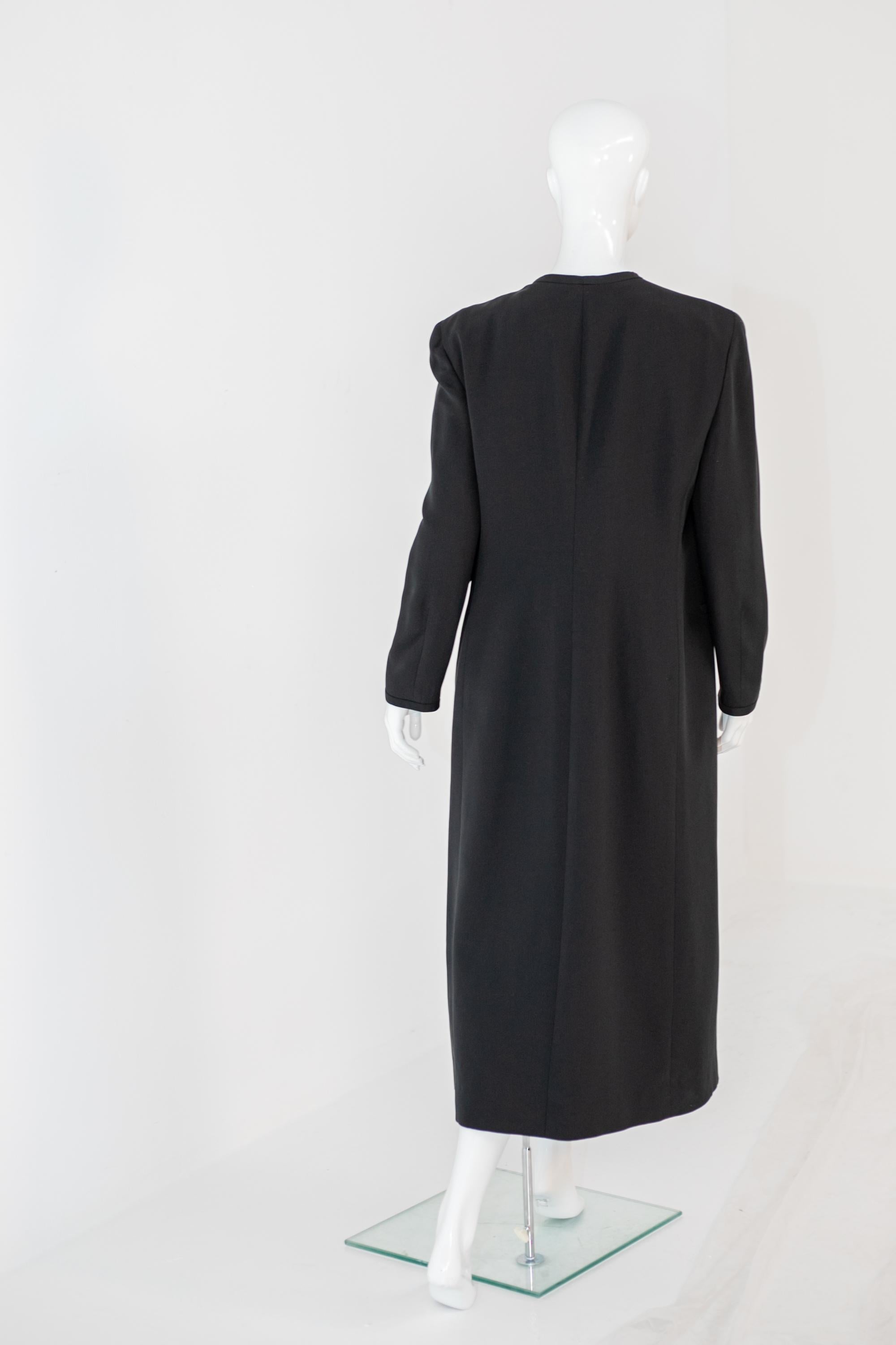 Women's Giorgio Armani Fashion Long Coat in Black Silk For Sale