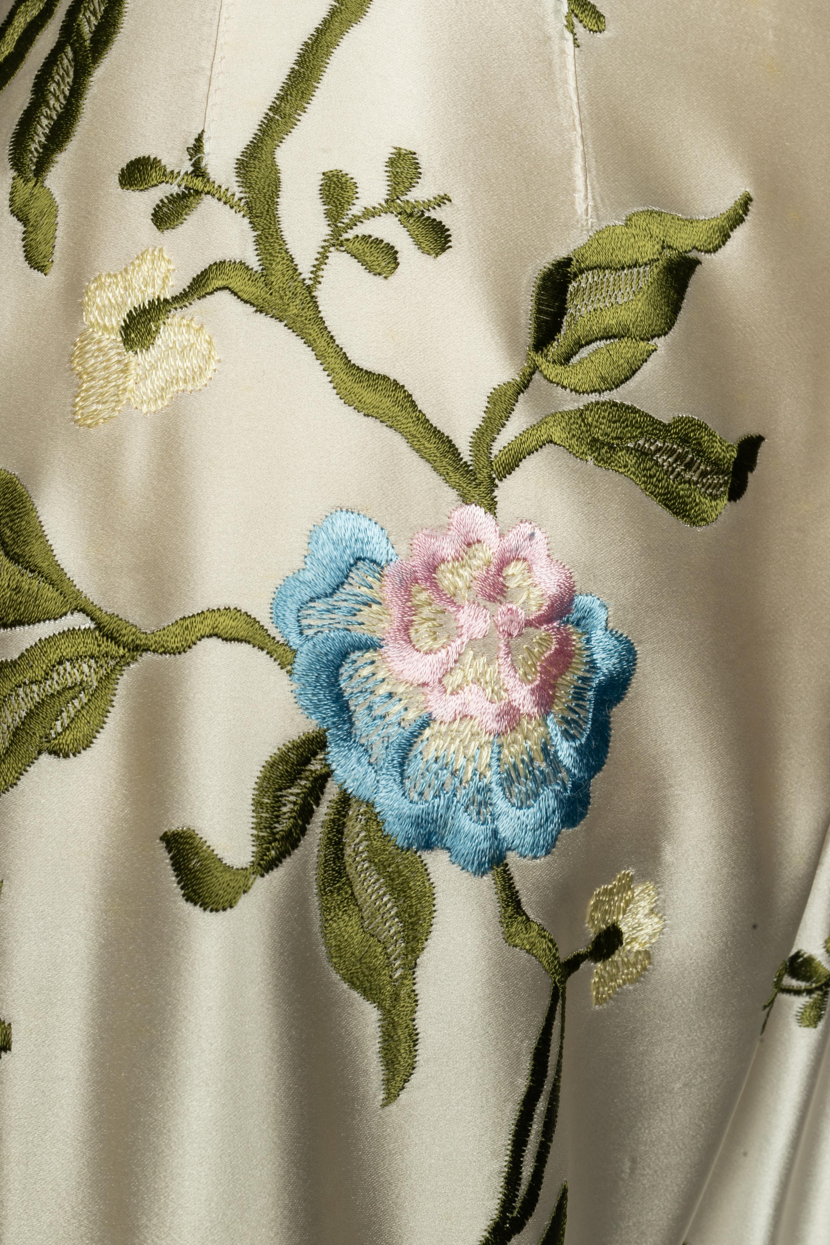 Marrone Pantaloni a fiori Giorgio Armani in vendita