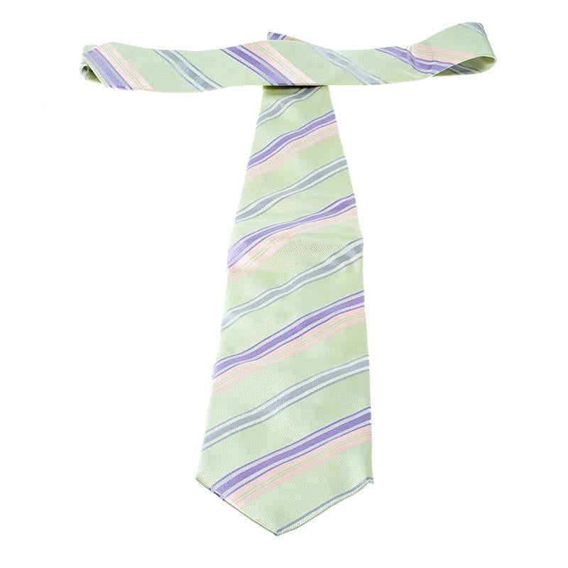 This green silk tie will be perfect to add a little vibrancy to your formal suits. It is from Giorgio Armani and it is designed with contrast diagonal stripes and the label as the keeper loop on the back.

