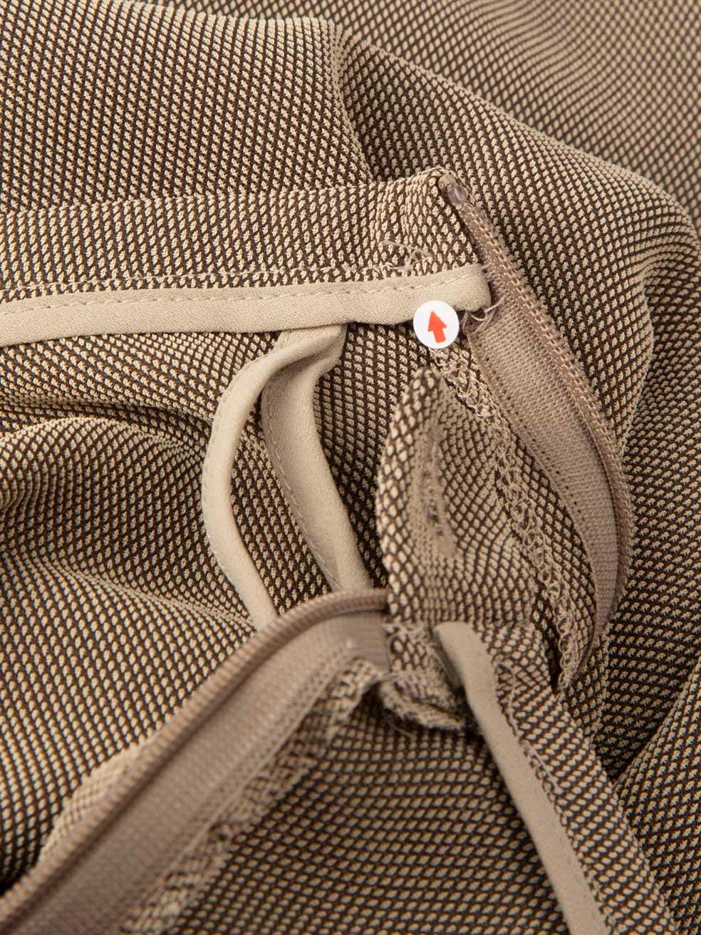 Women's Giorgio Armani Grey Frilly Blazer & Trousers Set Size S For Sale