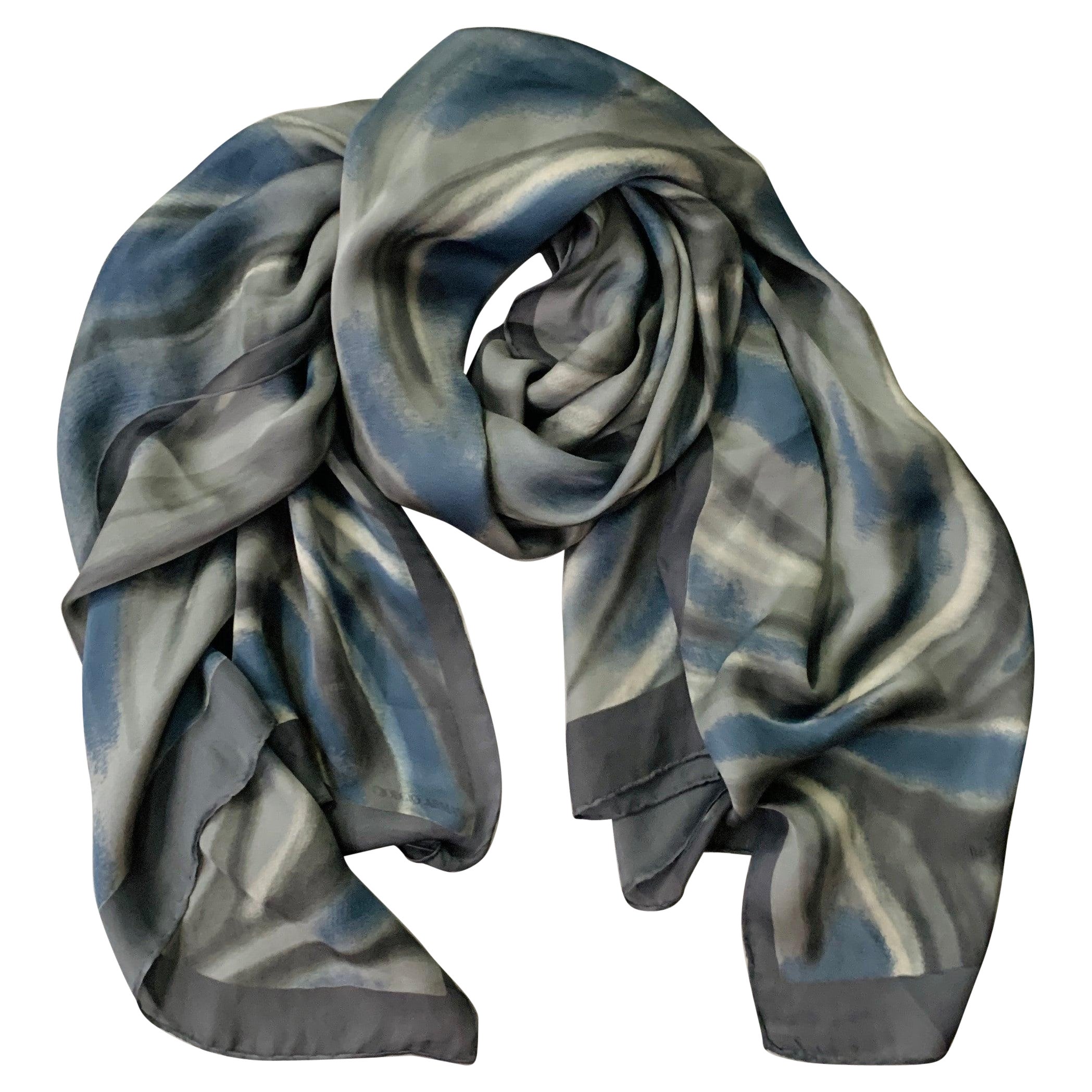Giorgio Armani Écharpe en soie marbrée gris marine Châle