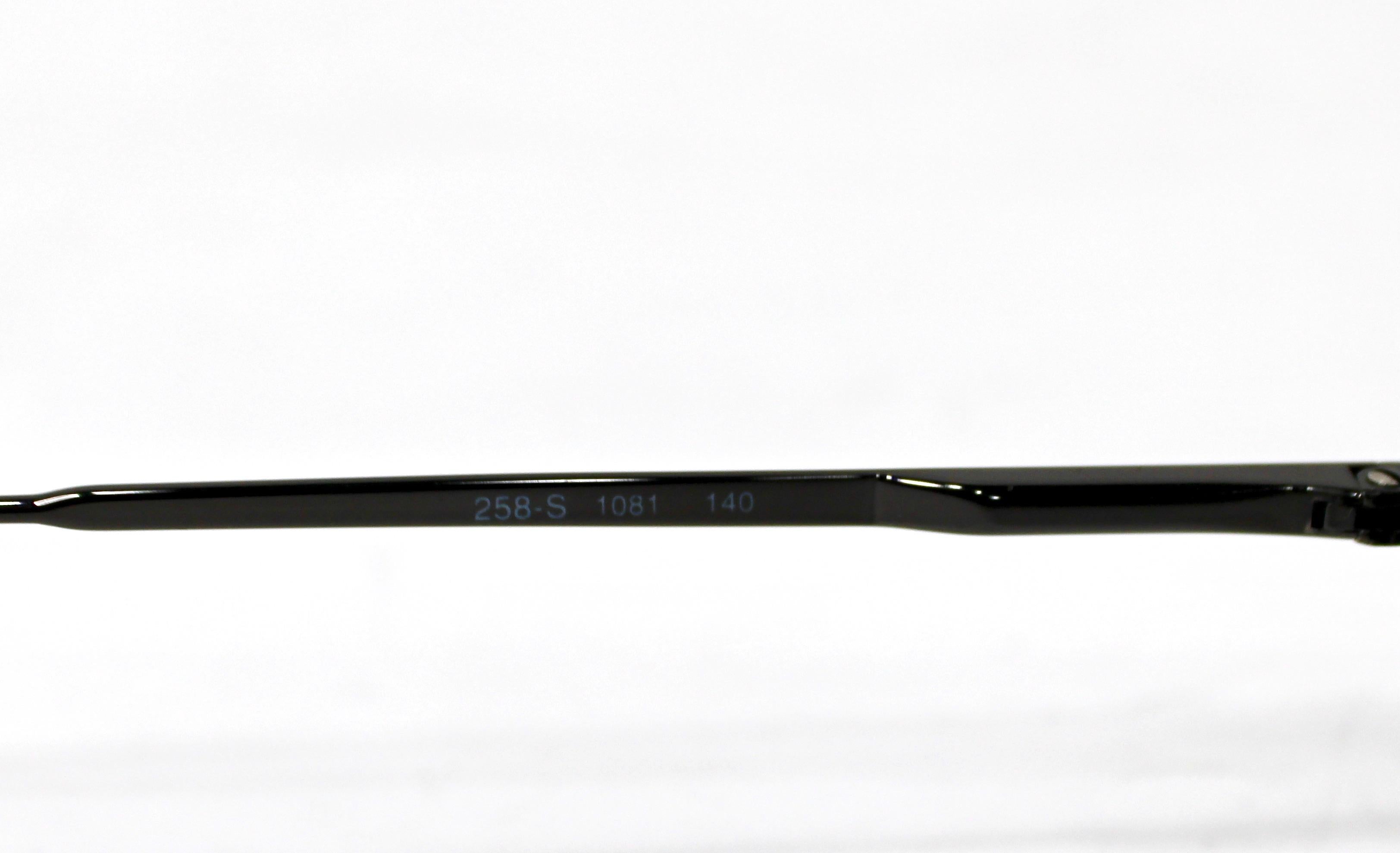 Gafas de sol Giorgio Armani con montura metálica ovalada gris circa años 90 en venta 1