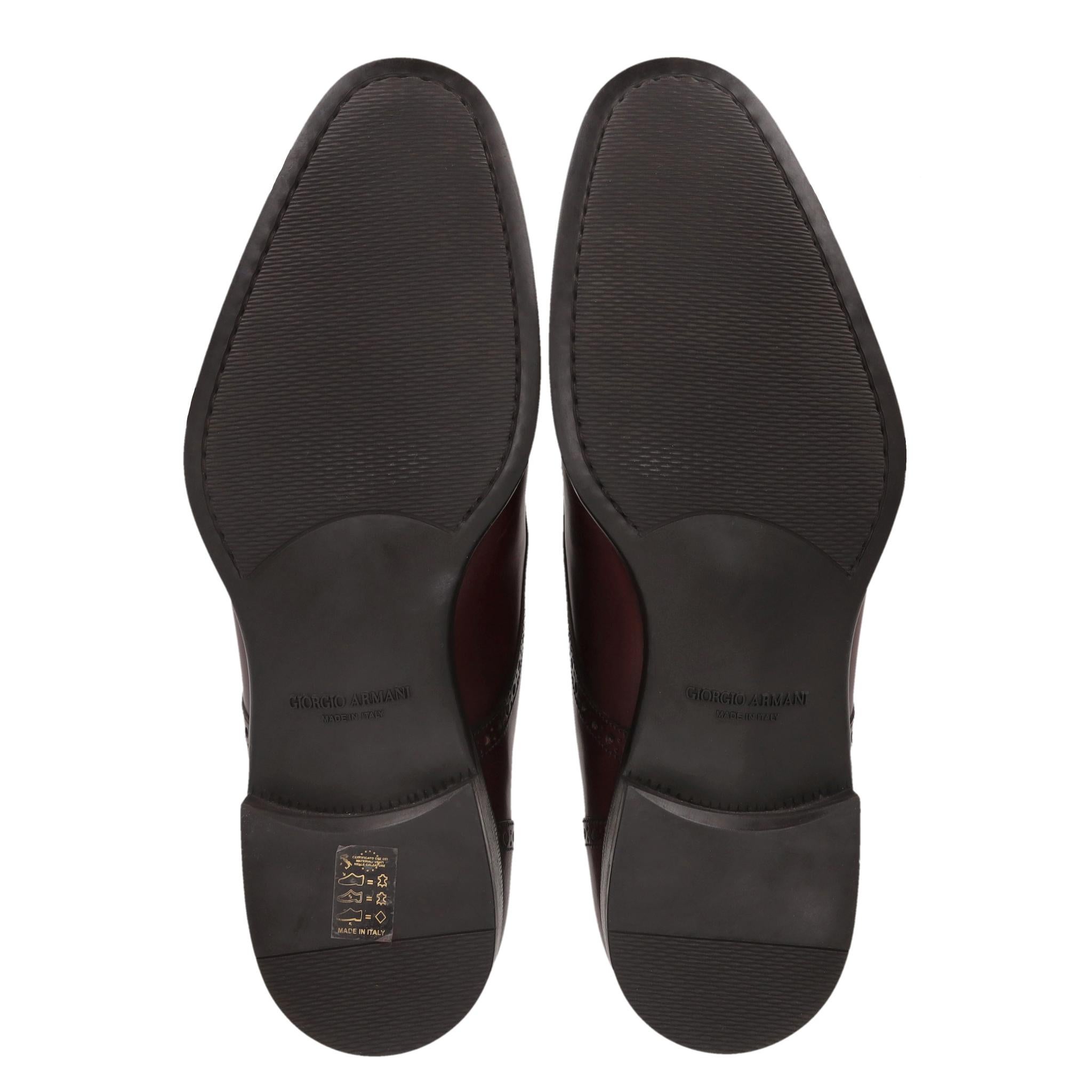 Giorgio Armani - Brogues en cuir en vente 1