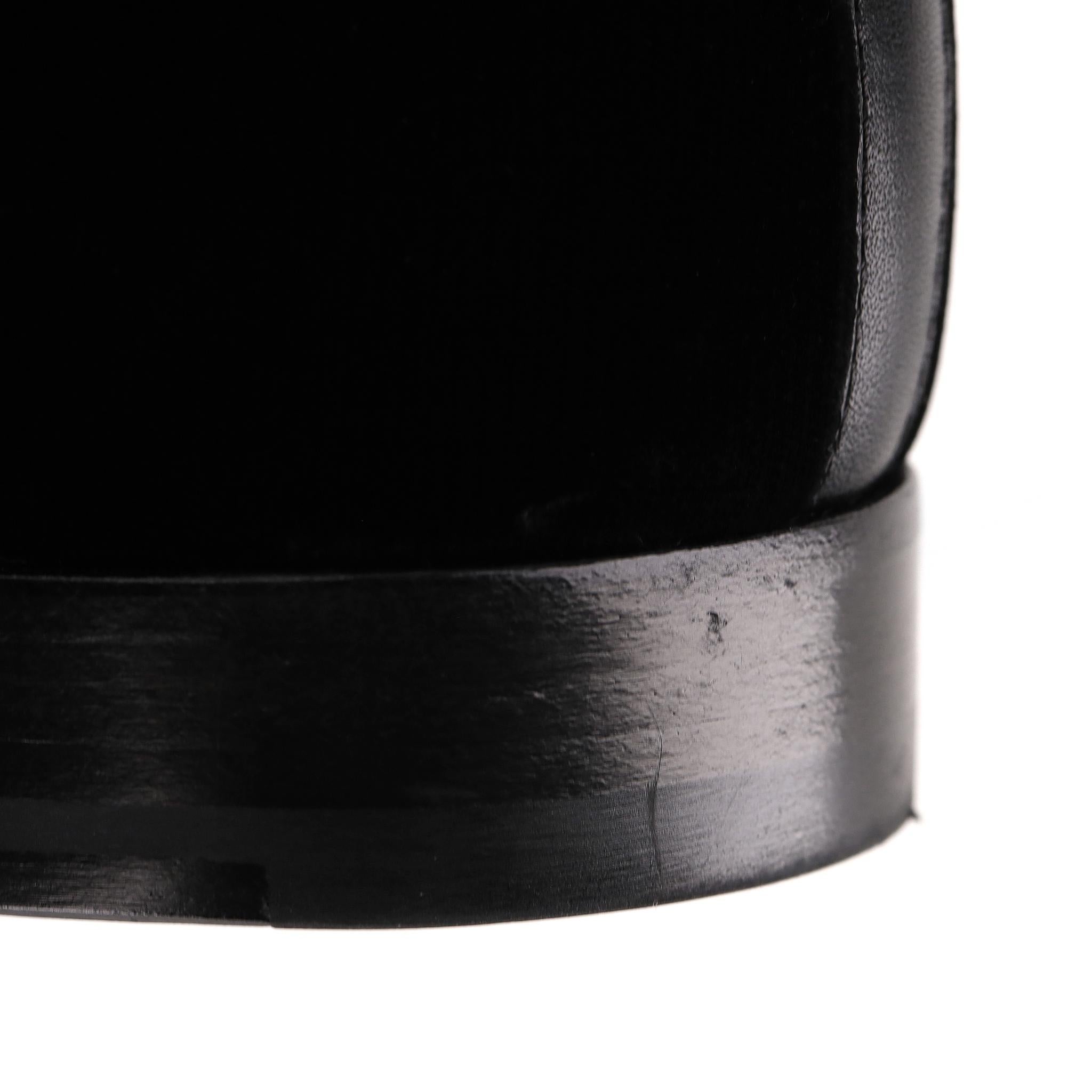 Giorgio Armani - Mocassins en velours brodé avec logo en vente 5