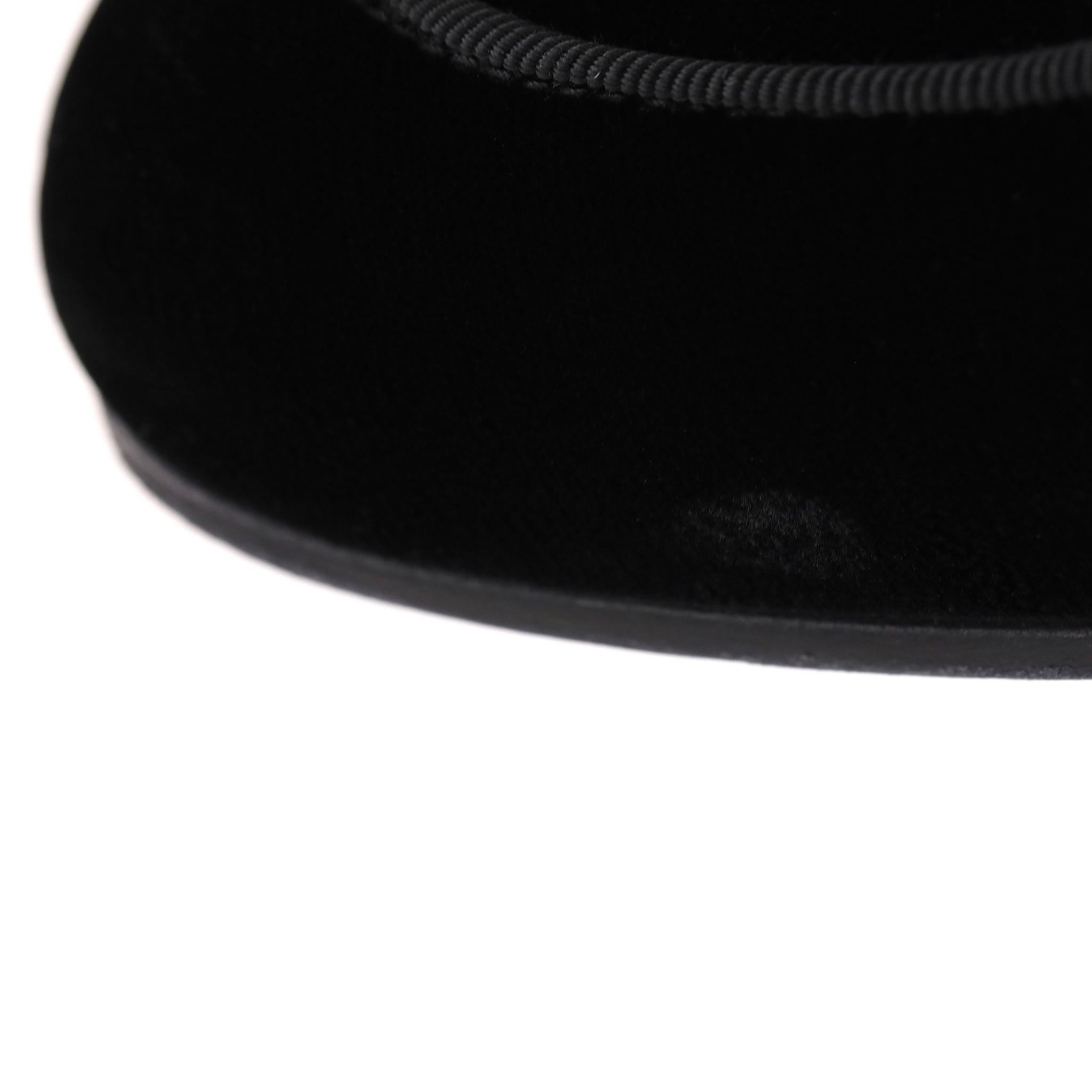 Giorgio Armani - Mocassins en velours brodé avec logo en vente 4