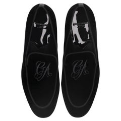 Mocassini in velluto ricamati con logo Giorgio Armani