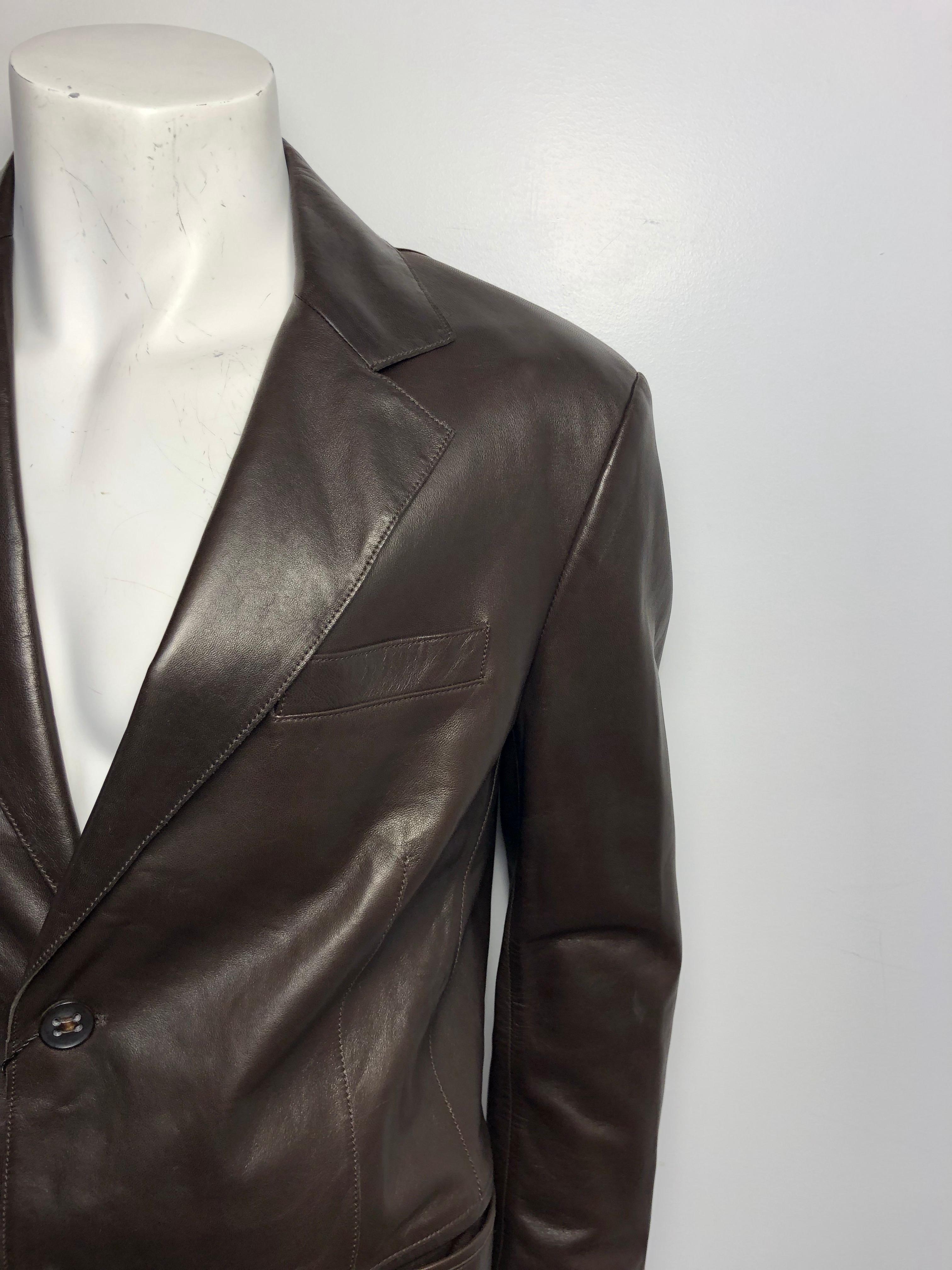 Giorgio Armani
Chocolate Leather Jacket
2 Button
2 Waist Pockets/ 1 Chest Pocket
Made in Italy
Size 52
NEW WITH TAGS- Retails for $3450
