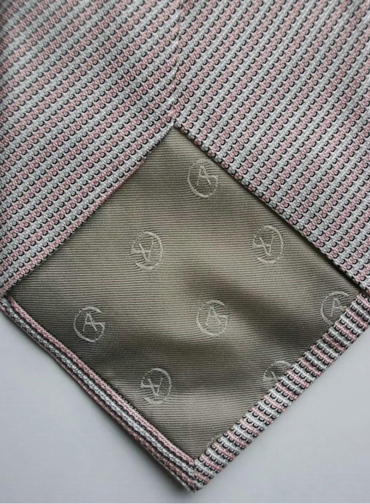 GIORGIO ARMANI - Men's Fine Woven Stripe Neck Tie - 100% Silk - Italy - 21st C. For Sale 3