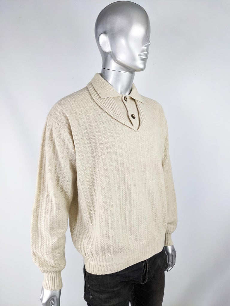 Giorgio Armani Mens Vintage Wool Cream Knit Sweater For Sale at 1stDibs