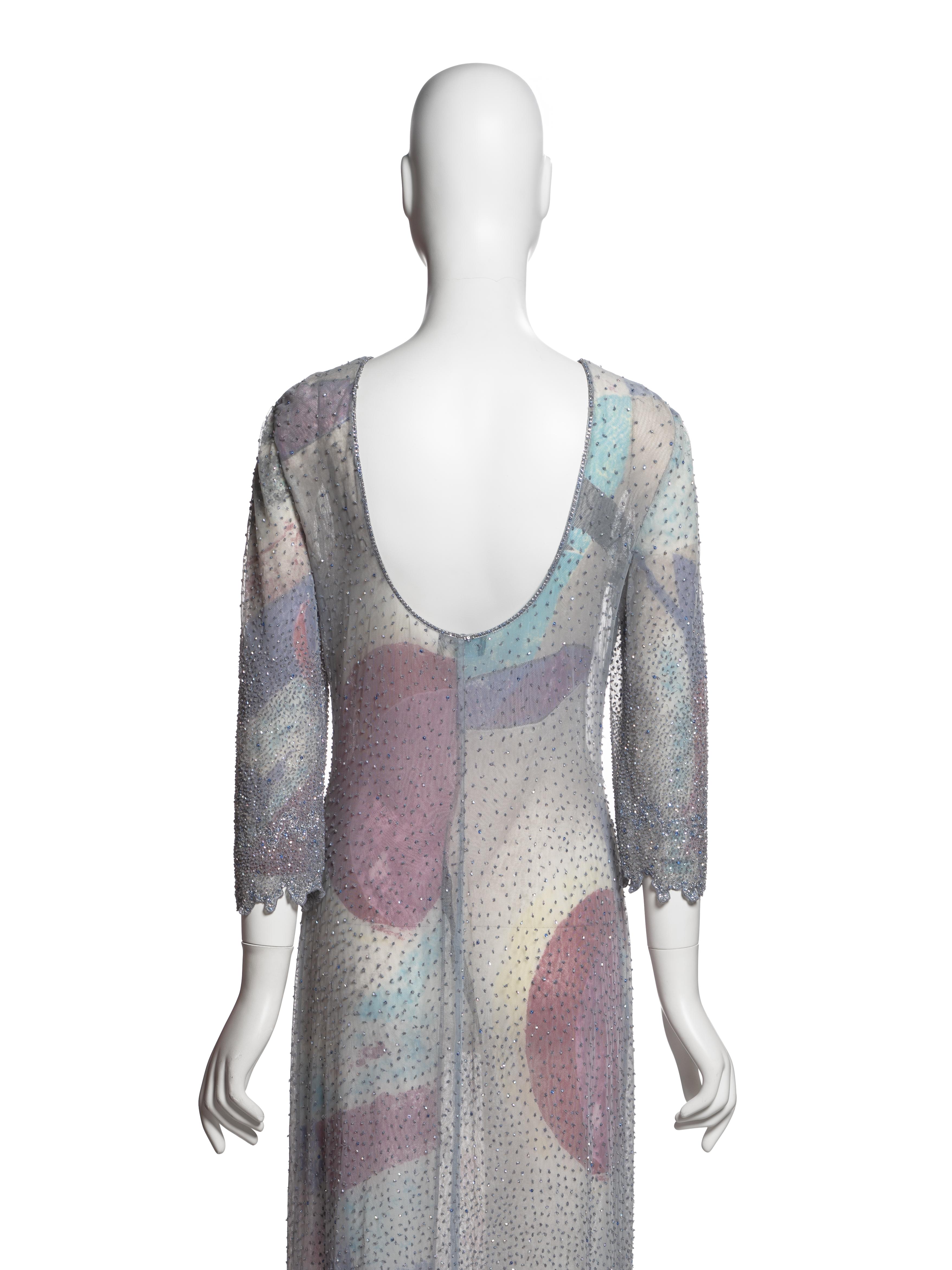 Giorgio Armani Mehrfarbig Perlenbesetztes Langärmeliges Abendkleid, SS 2000 im Angebot 6