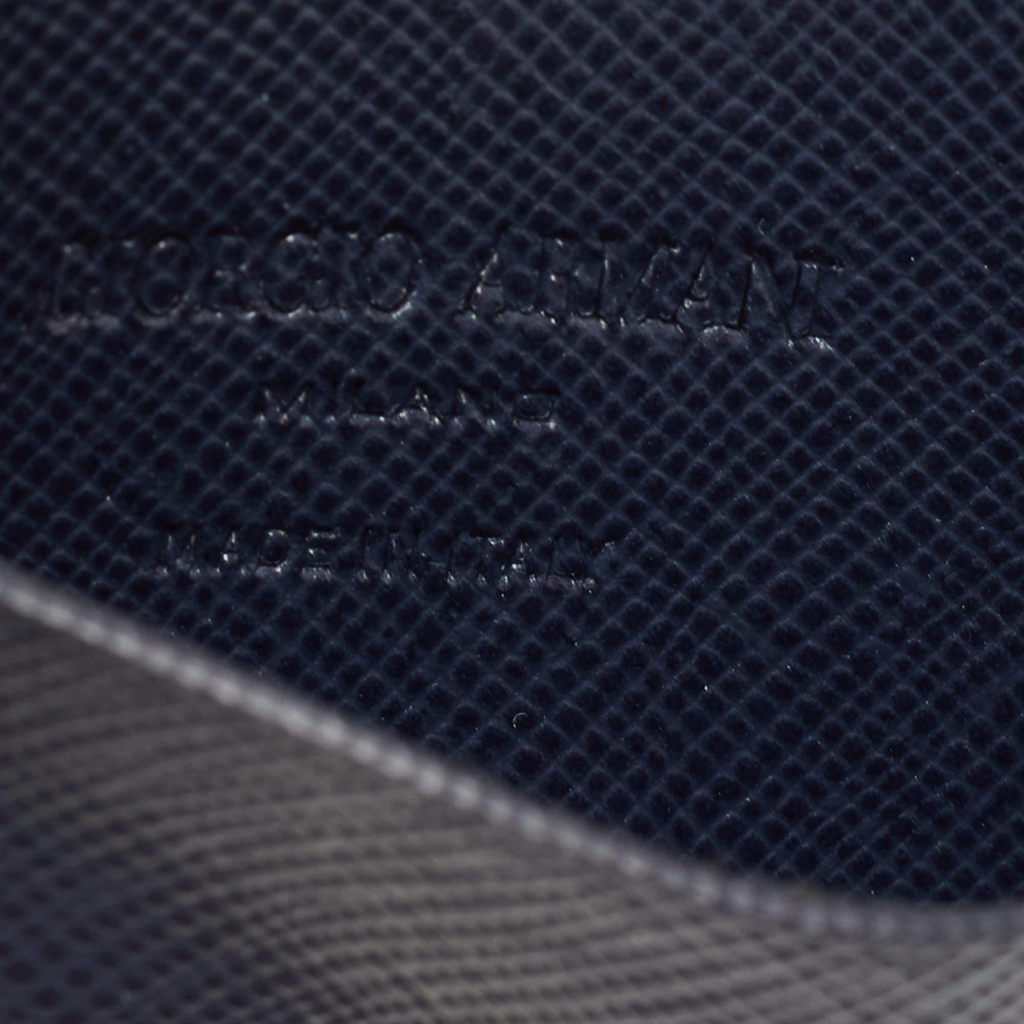 Giorgio Armani Marineblauer Kartenetui aus Leder in Marineblau im Angebot 3