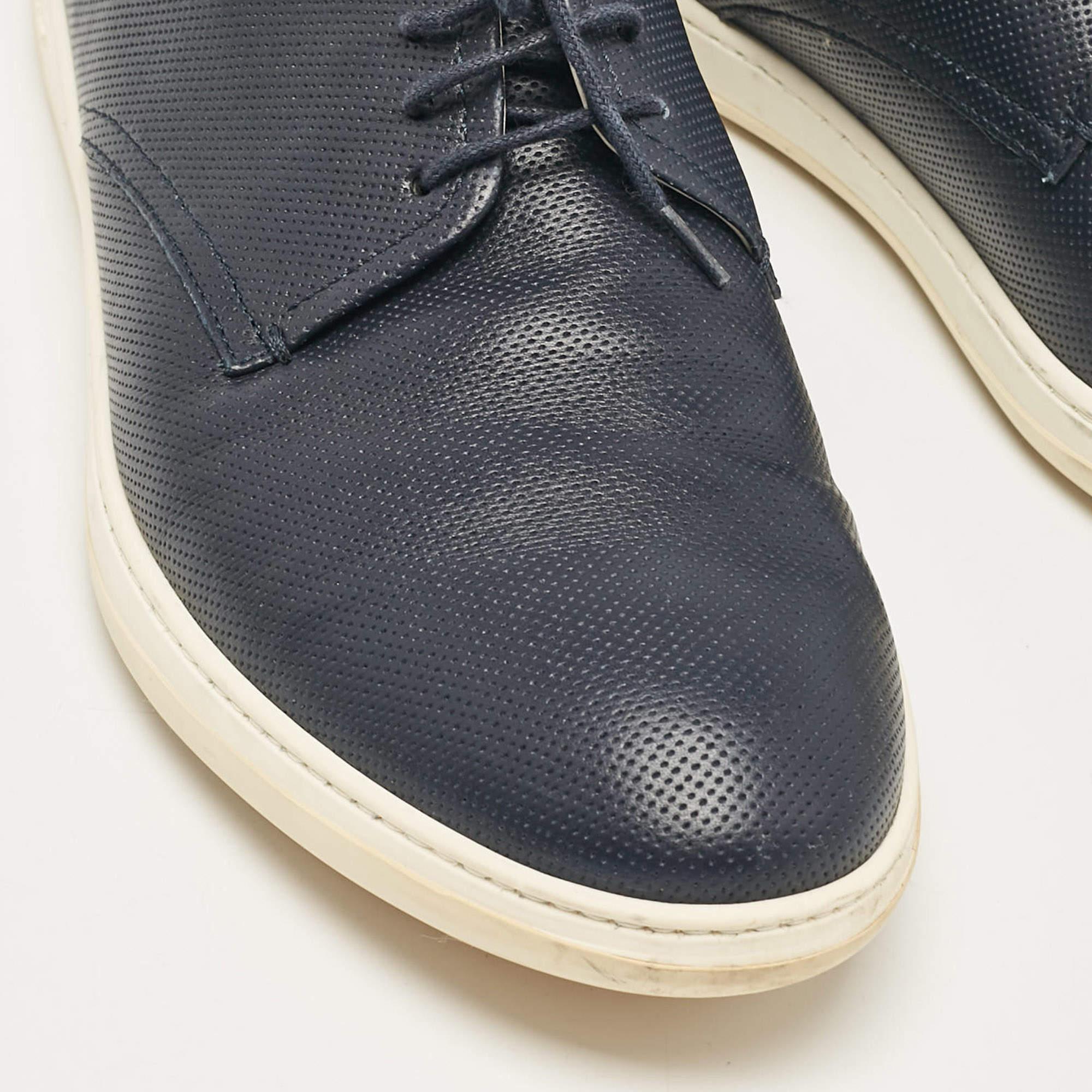Giorgio Armani Zapatillas bajas de cuero azul marino perforado talla 45 2