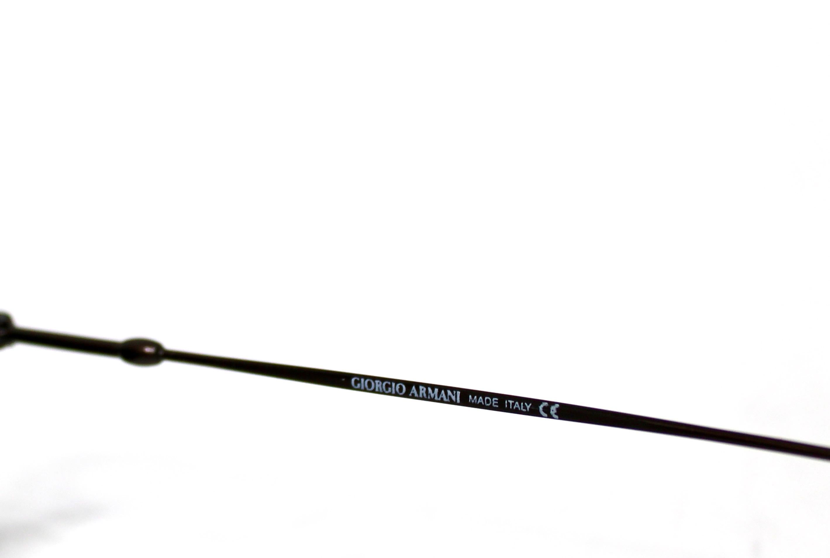 Lunettes de soleil Giorgio Armani à monture métallique octogonale circa 1990 en vente 3