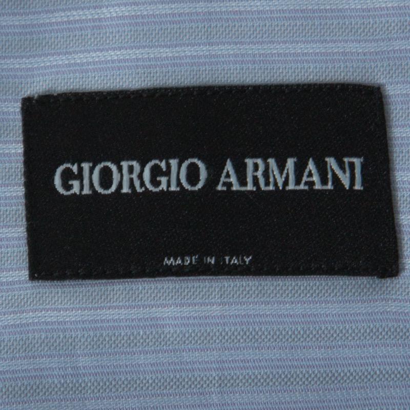 Giorgio Armani - Chemise en coton rayée bleu pâle à boutons sur le devant XXL en vente 1