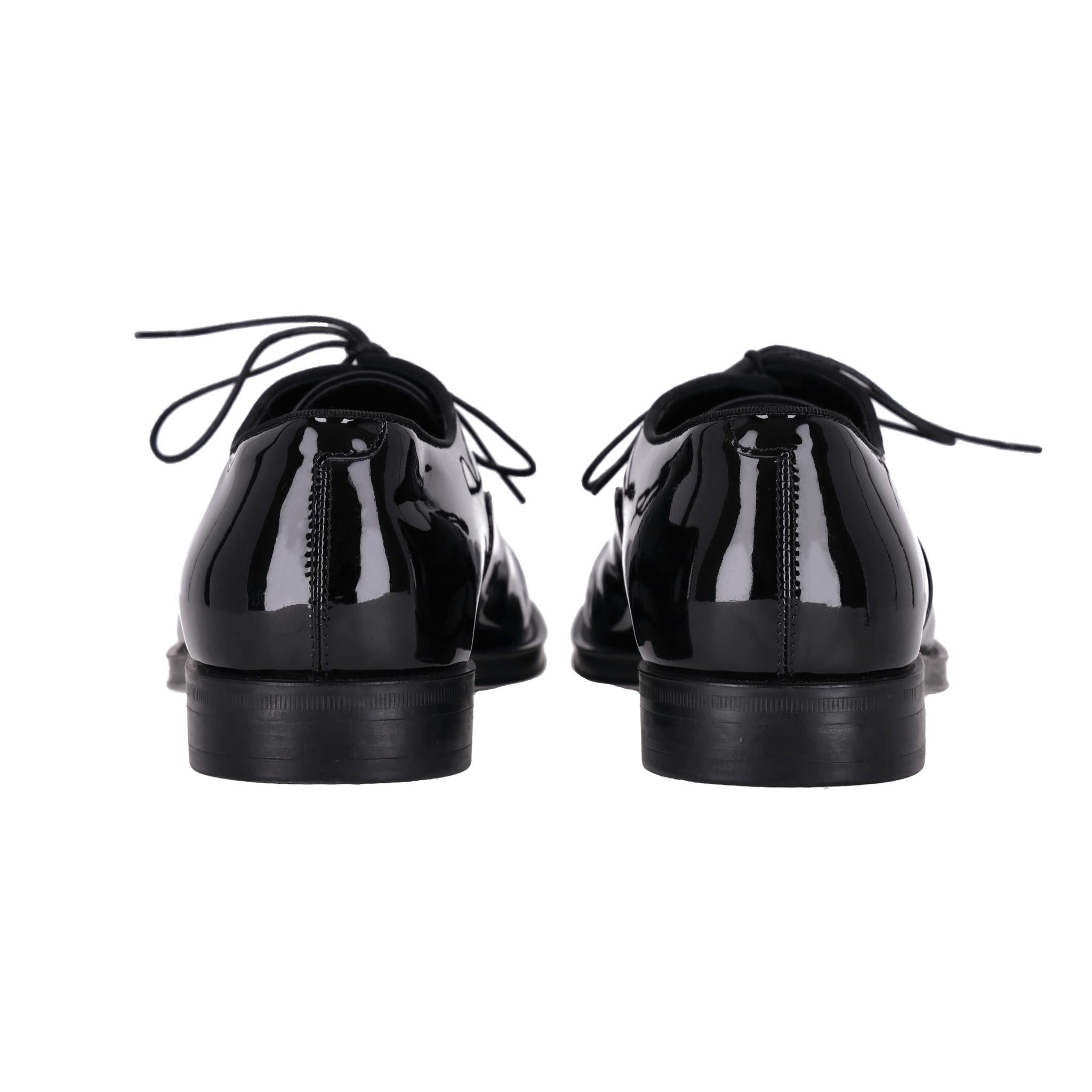 Chaussures derby en cuir verni Giorgio Armani Bon état - En vente à London, GB