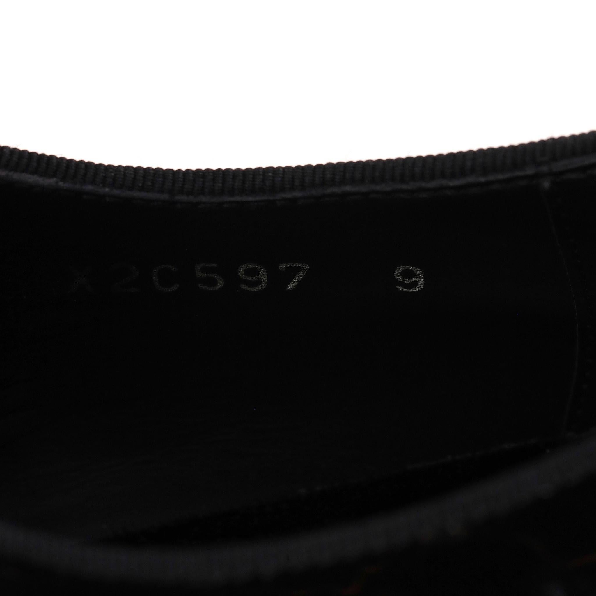 Chaussures derby en cuir verni Giorgio Armani en vente 3