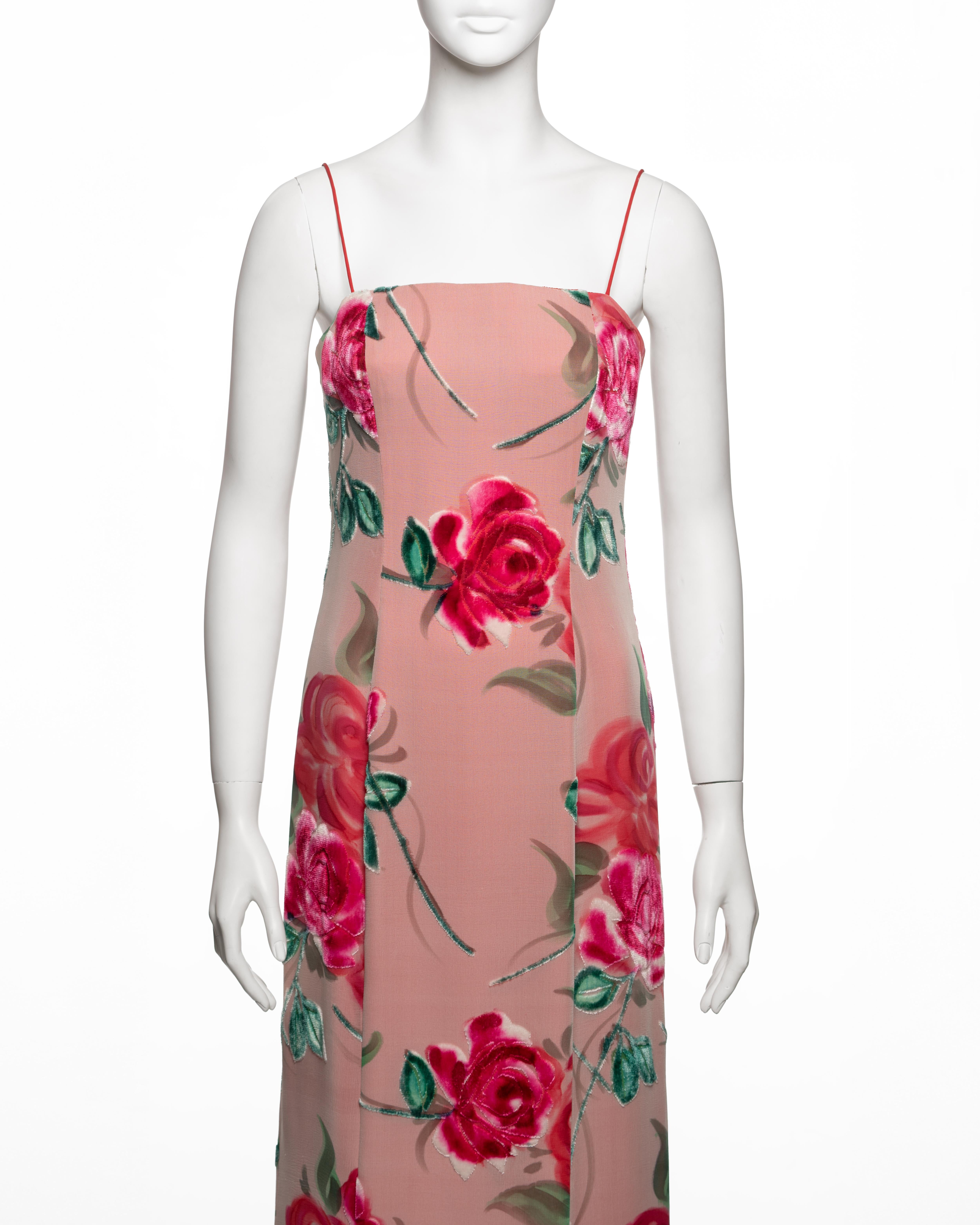 Giorgio Armani Rosafarbenes, geblümtes Spaghetti-Träger-Abendkleid aus Samt, FW 1996 im Zustand „Hervorragend“ im Angebot in London, GB