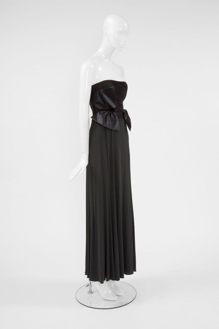 Giorgio Armani Pleated Evening Dress For Sale at 1stDibs | giorgio armani  evening gowns, pleated occasion dress, pleated evening dresses