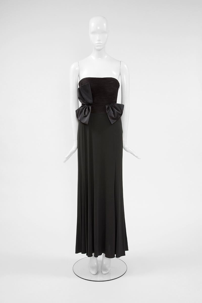 Women's or Men's Giorgio Armani Pleated Evening Dress For Sale