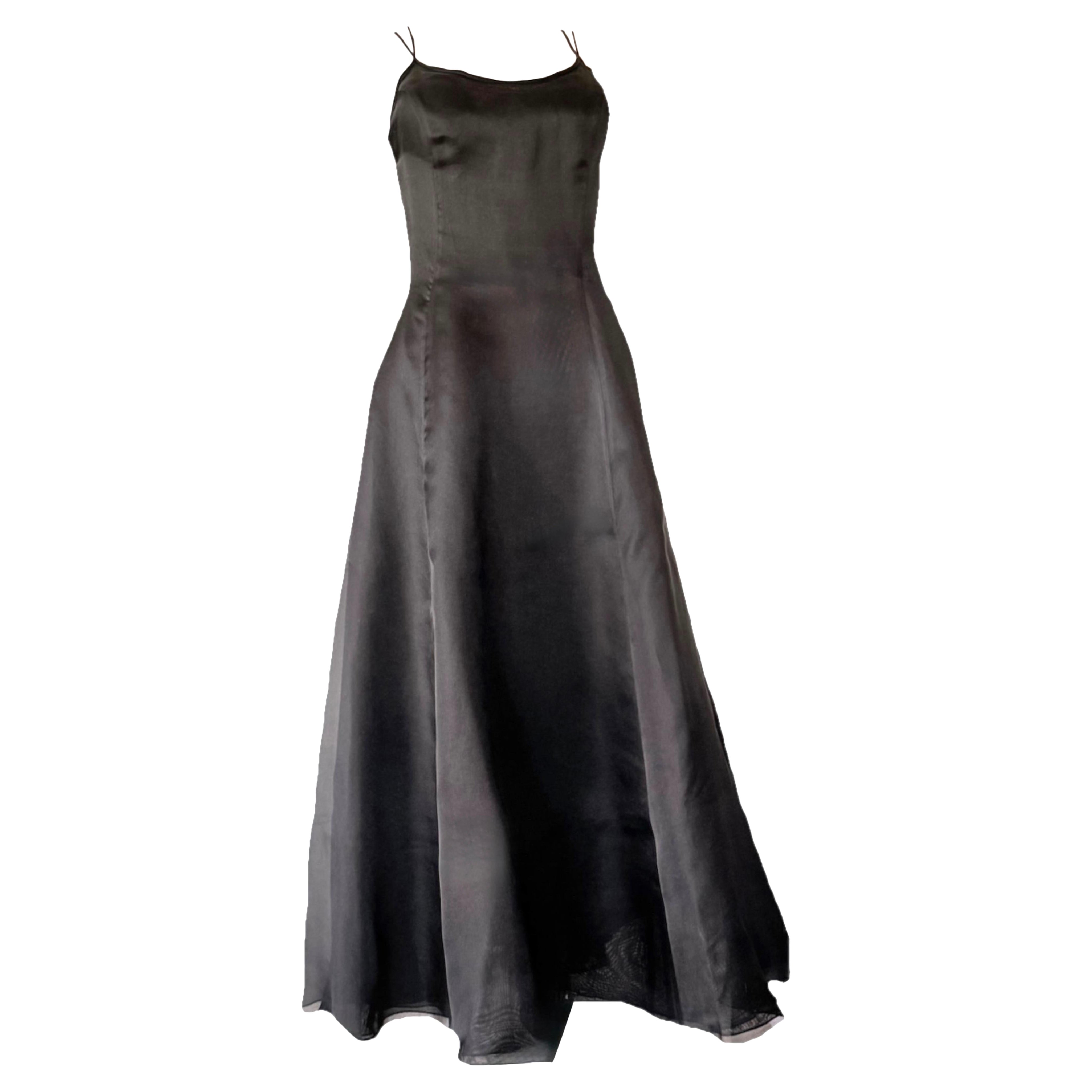 GIORGIO ARMANI Rare Archival Runway S/S 1996 Robe en organza de soie noire en vente
