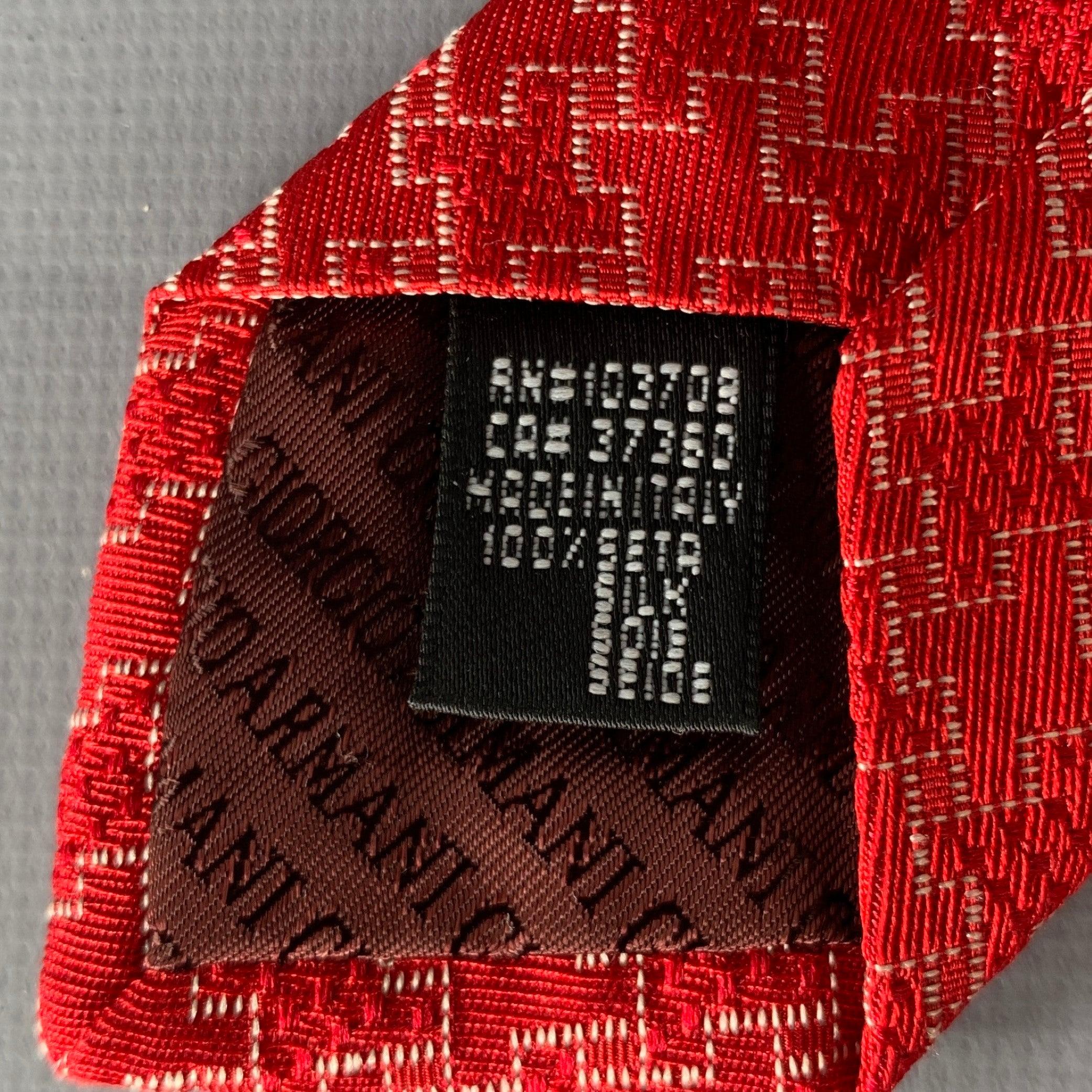 GIORGIO ARMANI Red White Textured Silk Tie For Sale 1