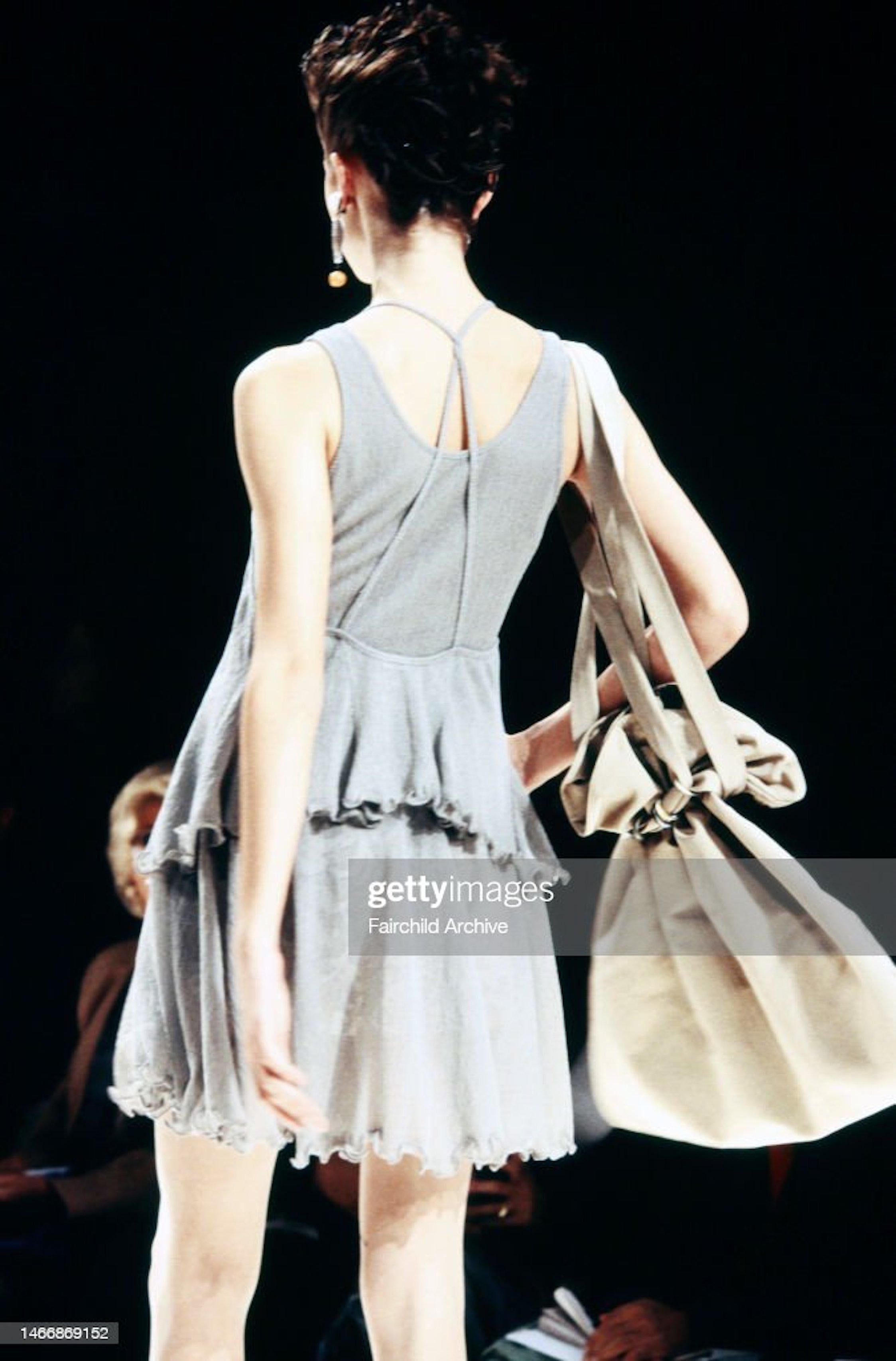 Giorgio Armani S/S 1995 taupe crinkled 2 pieces dress For Sale 4