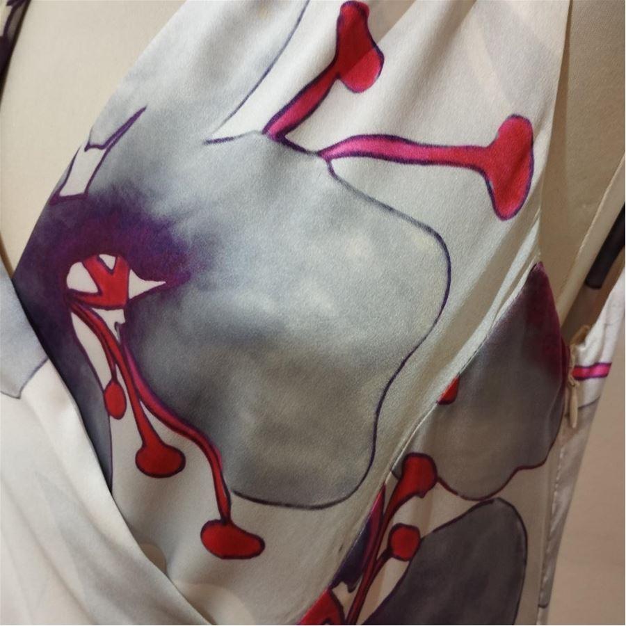 Giorgio Armani Silk dress size 44 In Excellent Condition For Sale In Gazzaniga (BG), IT
