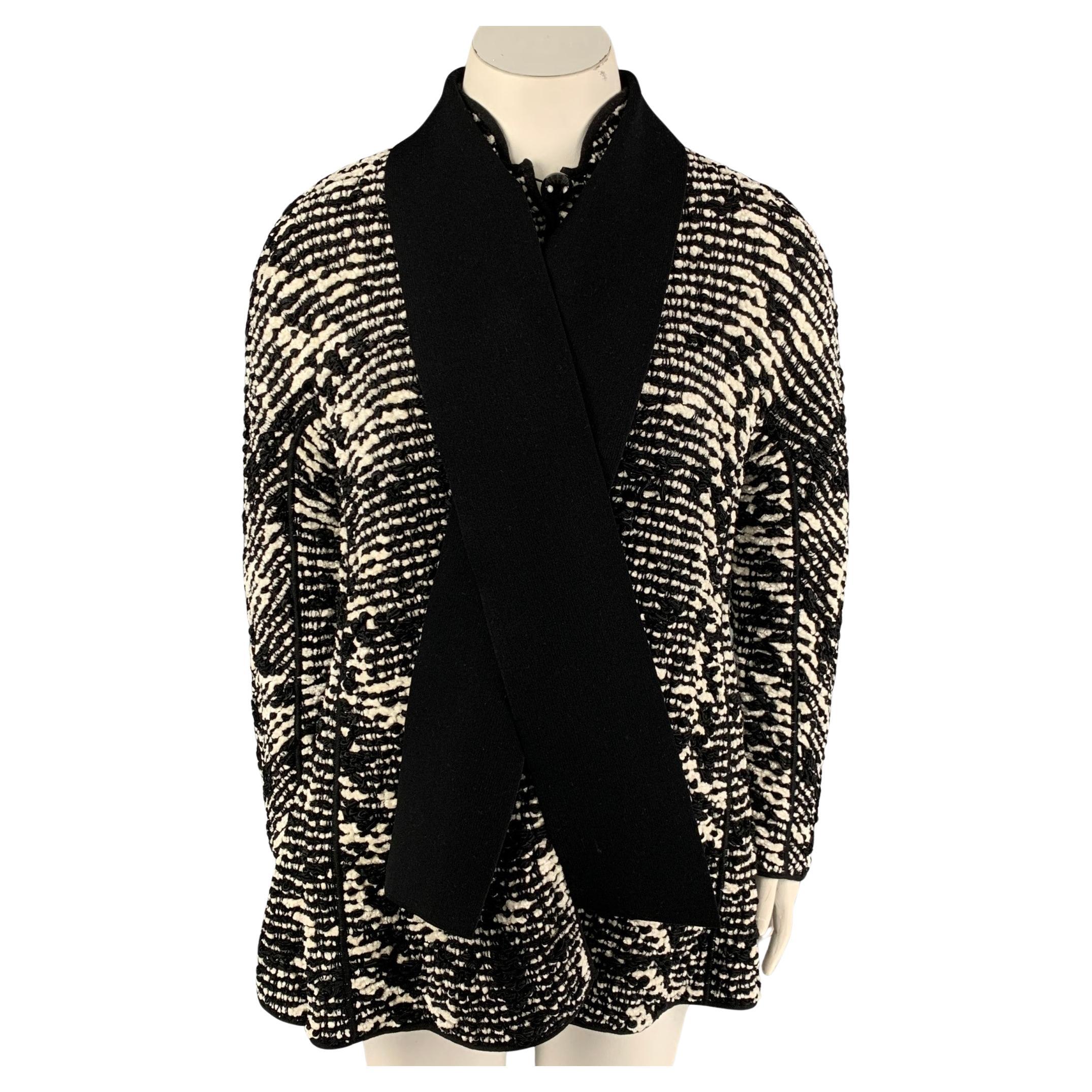 GIORGIO ARMANI Talla 10 Negro Blanco Mezcla de Viscosa Tejido Abrigo Abotonado