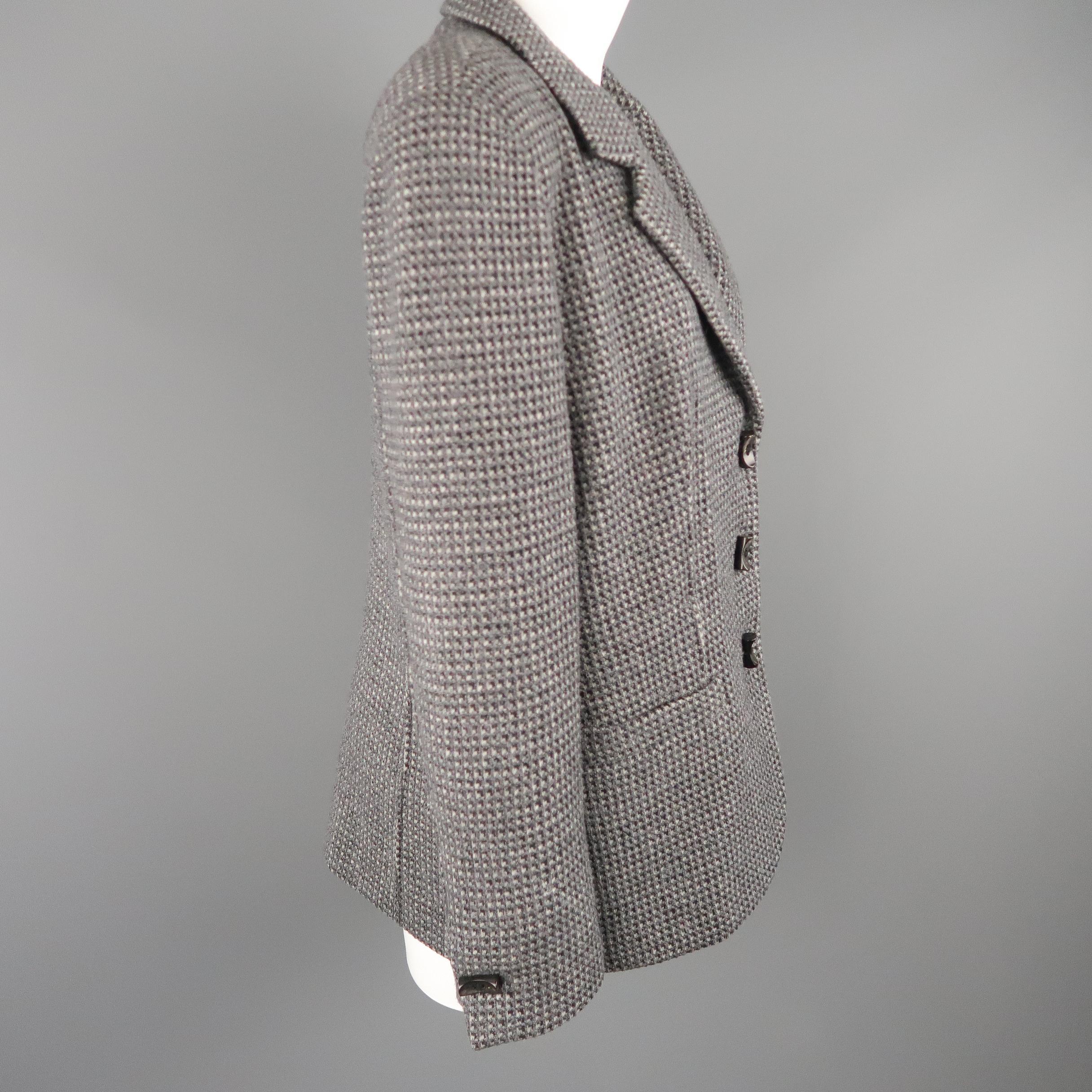 GIORGIO ARMANI Size 16 Grey Textured Wool Blend Notch Lapel Jacket In Excellent Condition In San Francisco, CA