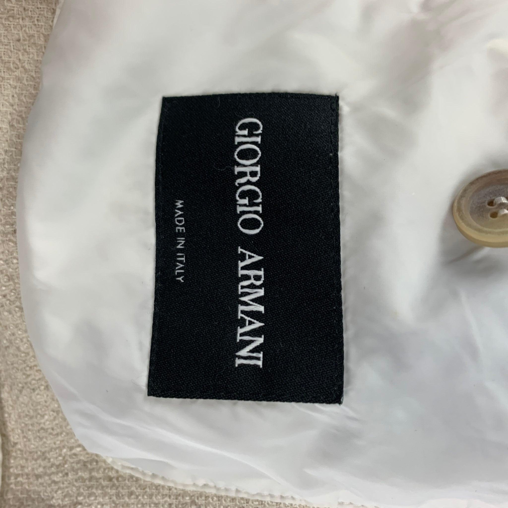 GIORGIO ARMANI Size 36 Off White Woven Viscose Blend Sport Coat For Sale 3